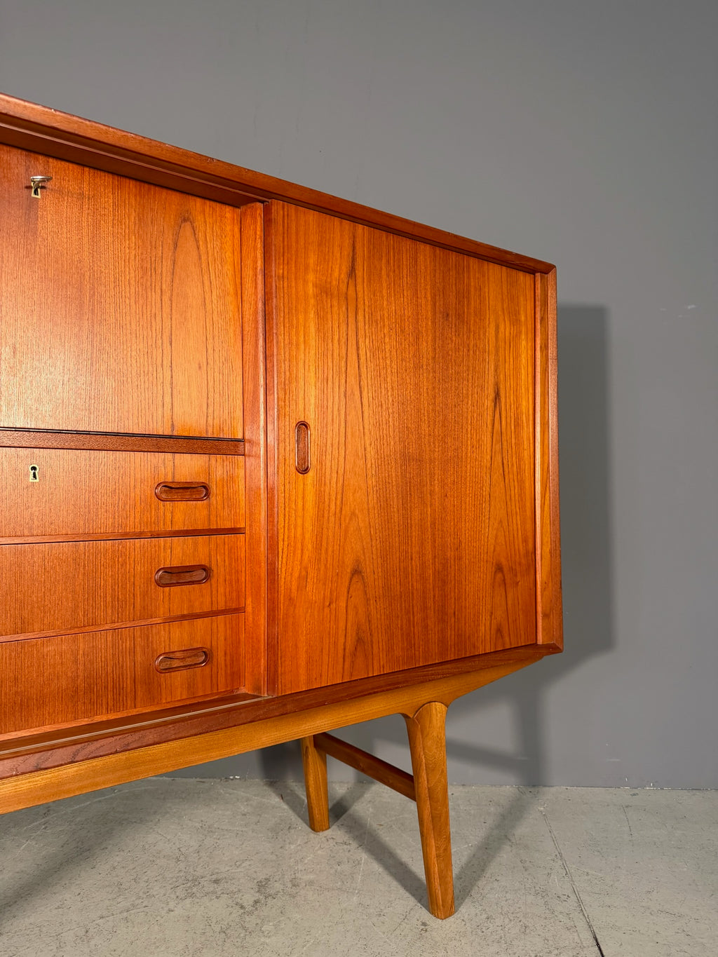 Highboard Anni 60 in teak