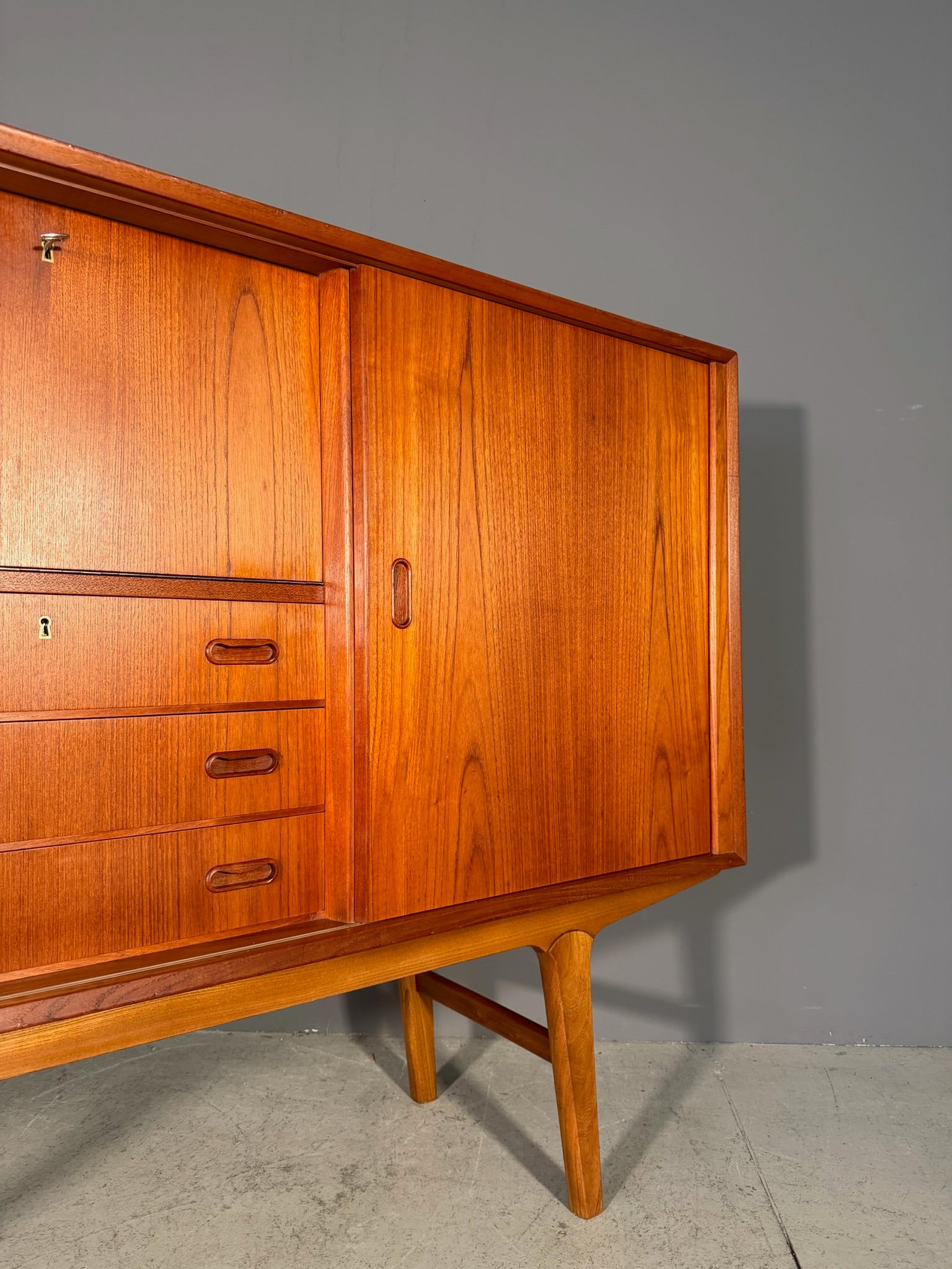 Highboard Anni 60 in teak