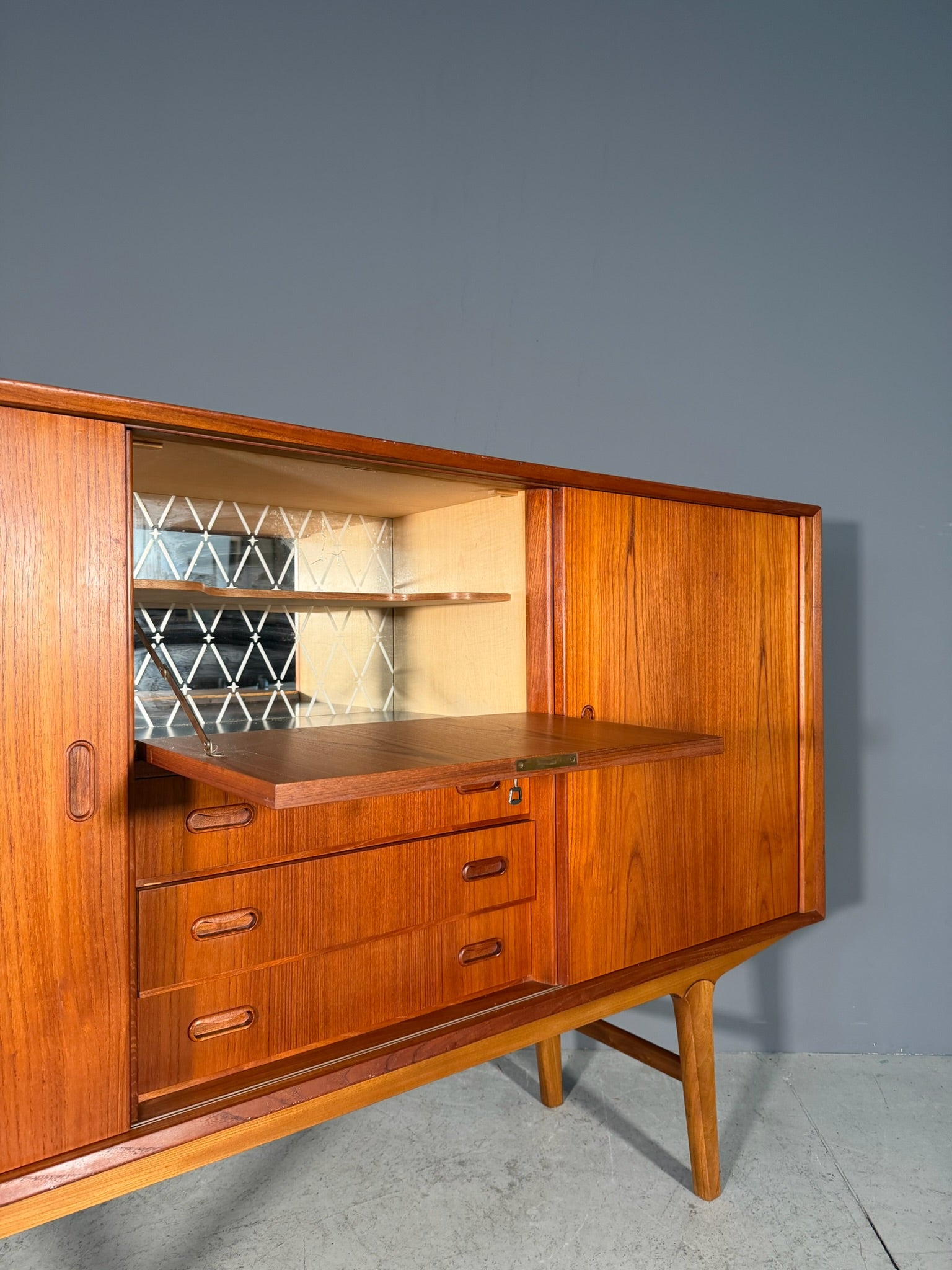 Highboard Anni 60 in teak