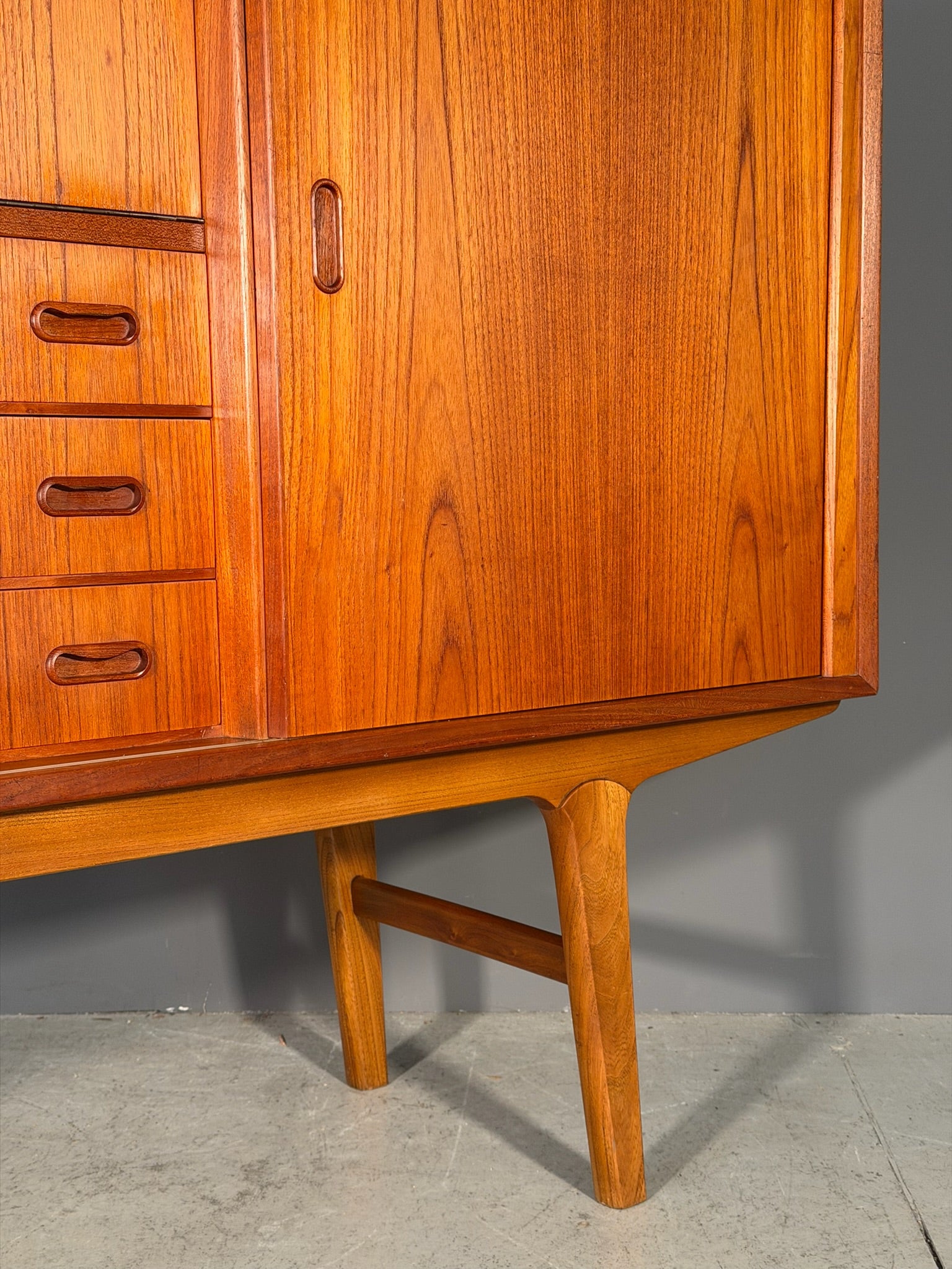 Highboard Anni 60 in teak