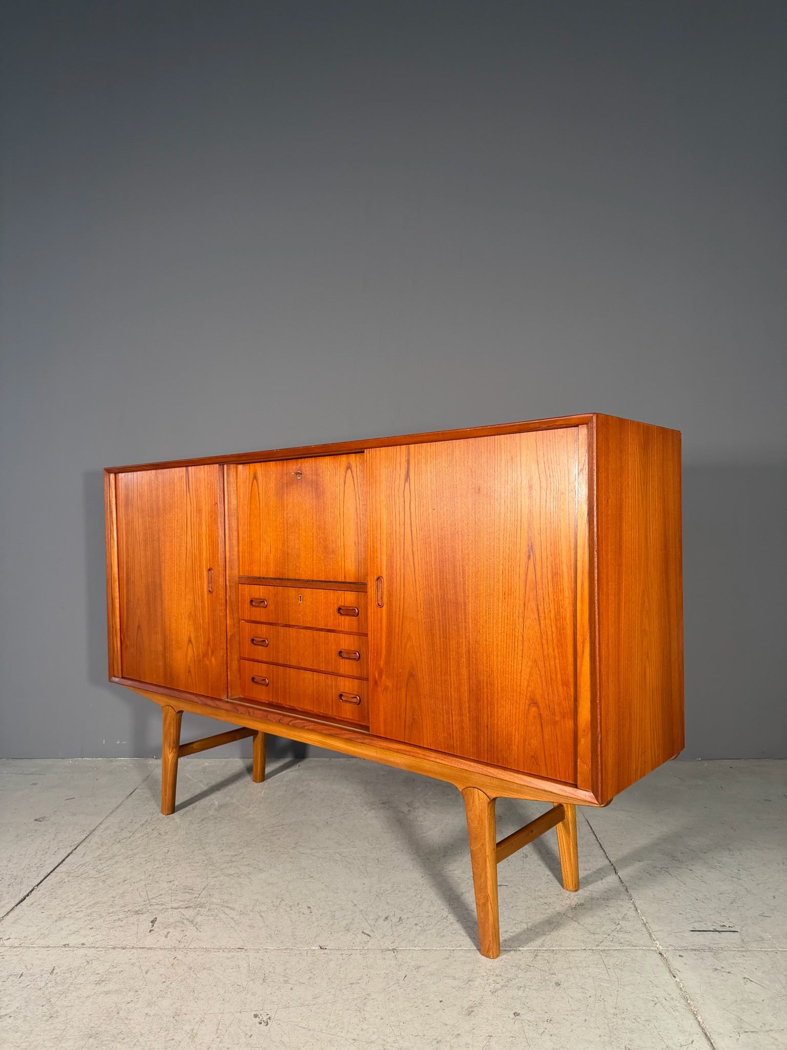 Highboard Anni 60 in teak