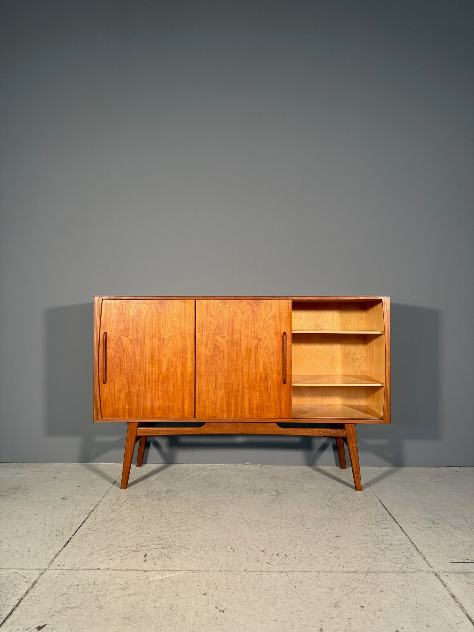 Highboard Anni 60 in teak