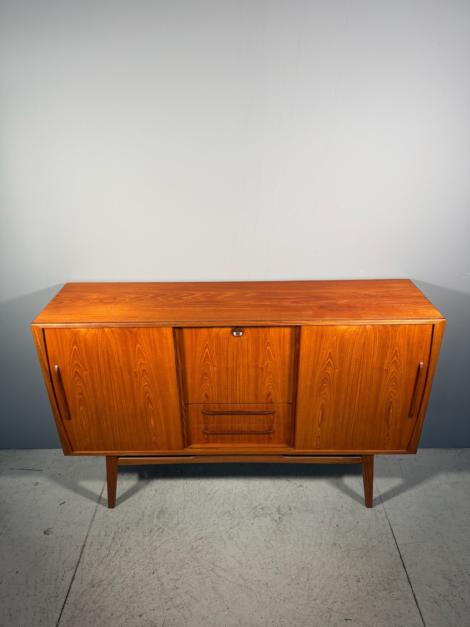 Highboard Anni 60 in teak