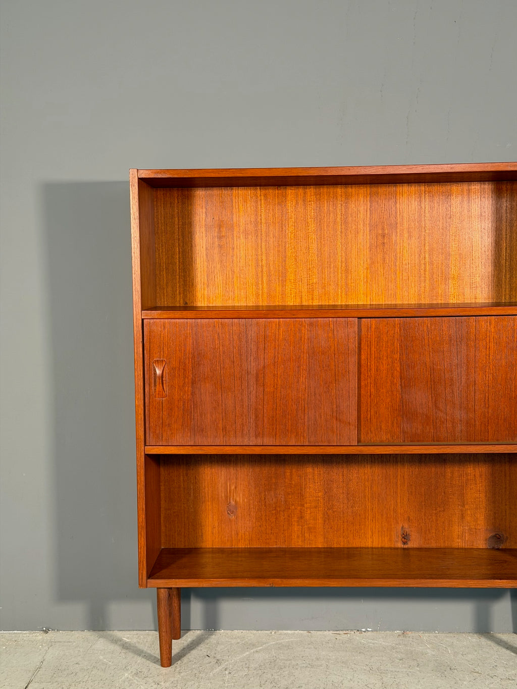 Libreria scandinava in teak