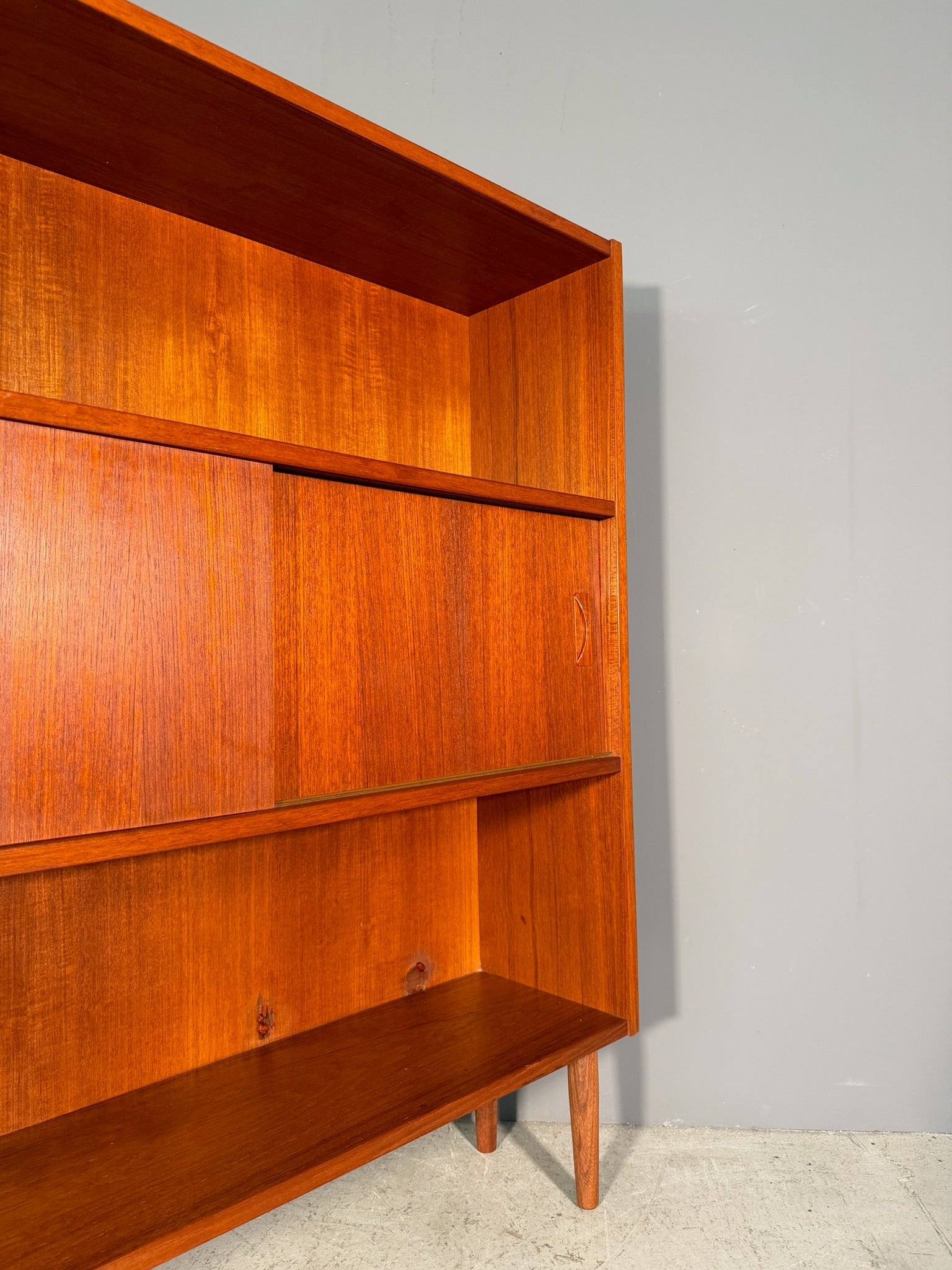 Libreria scandinava in teak