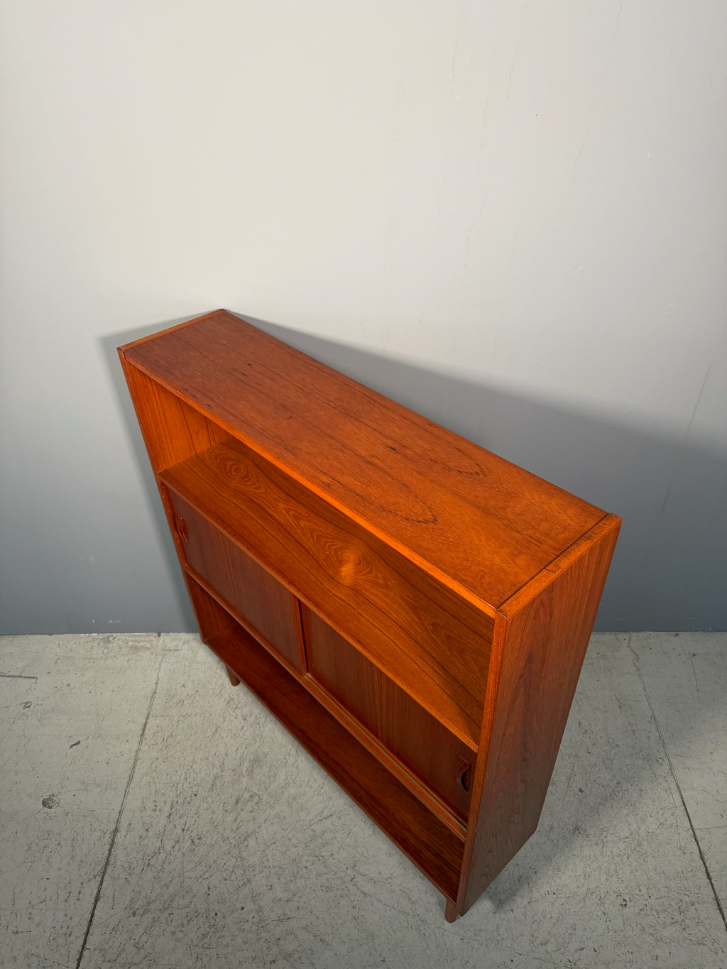 Libreria scandinava in teak