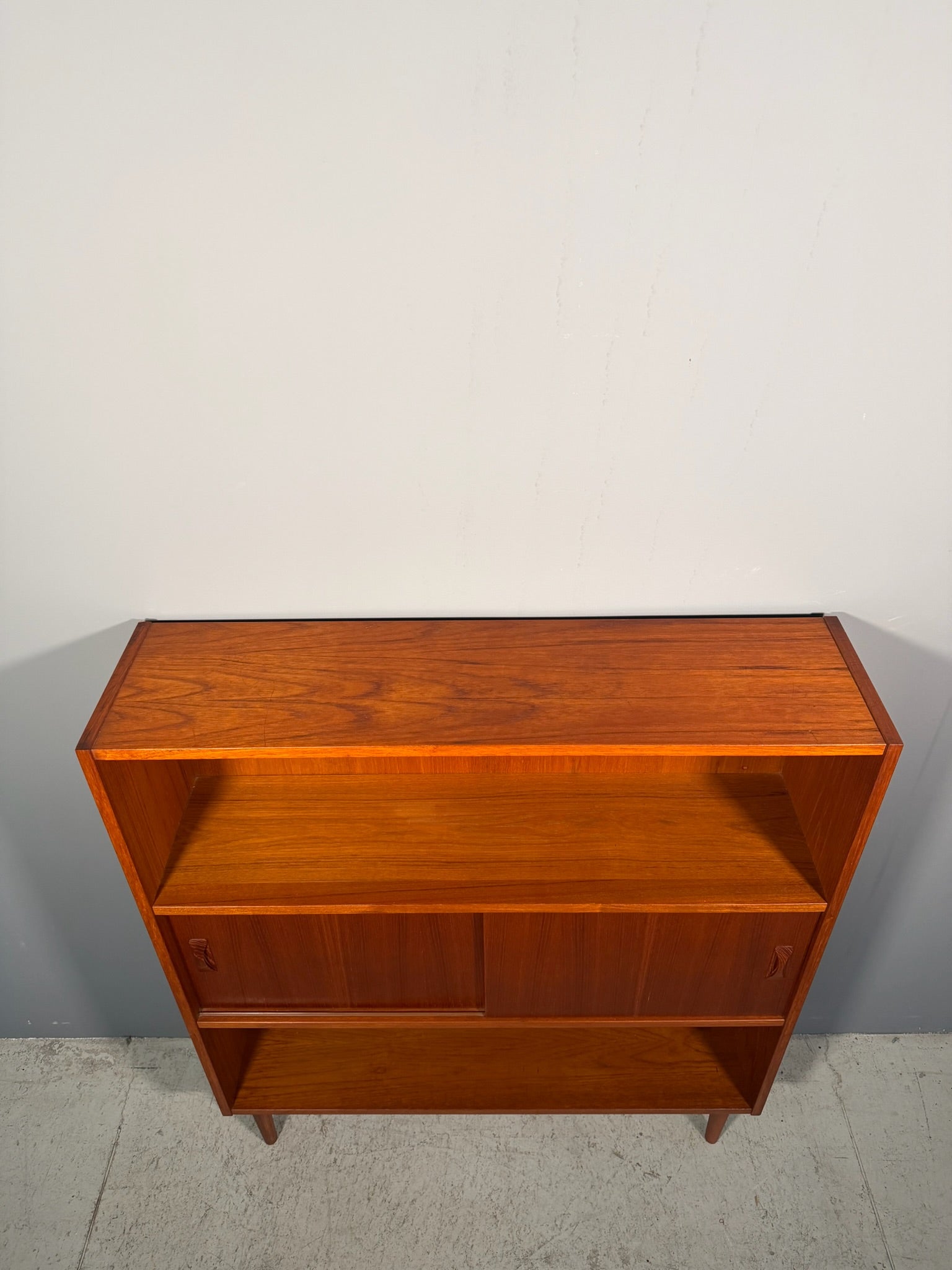 Libreria scandinava in teak