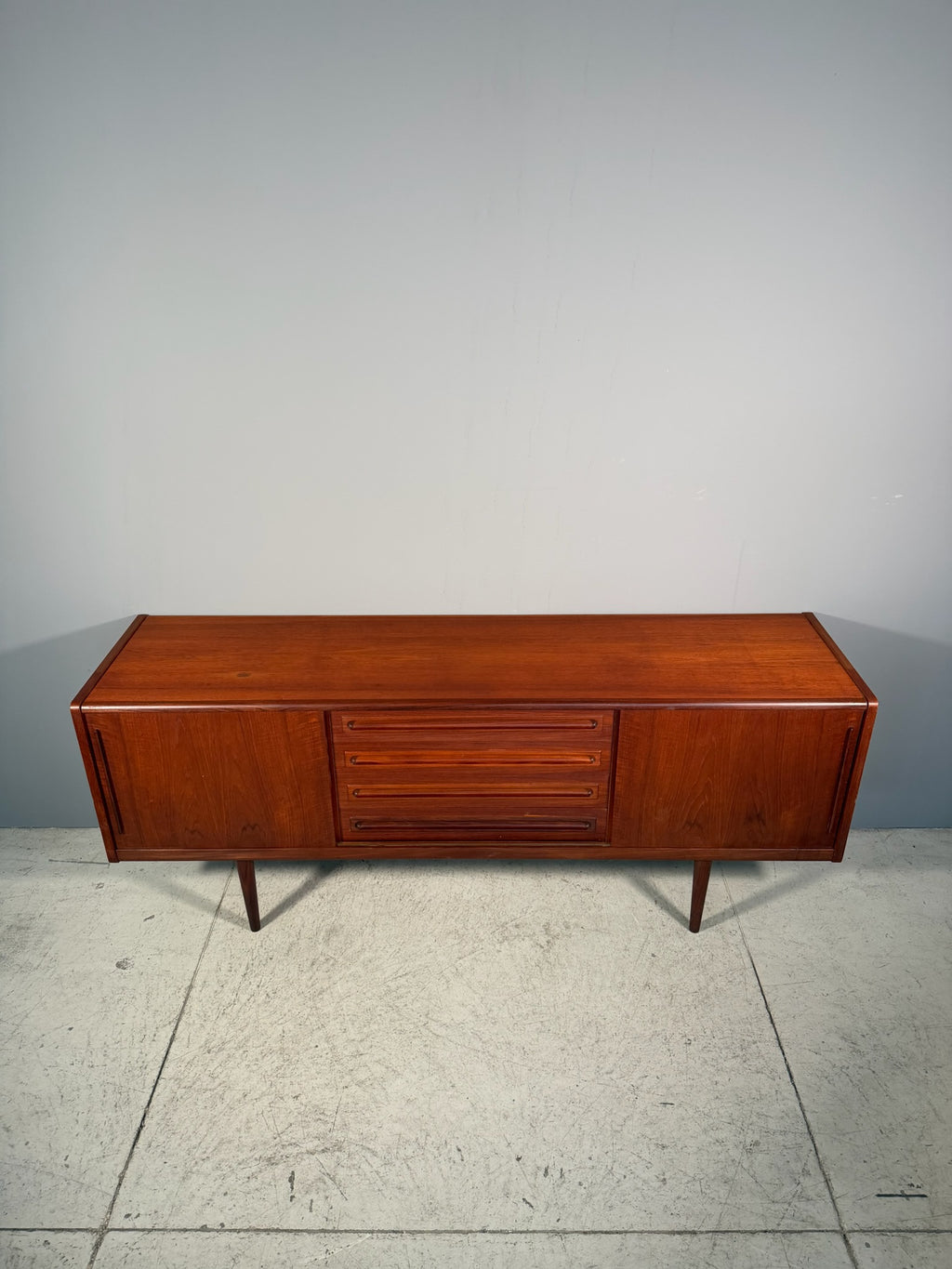 Sideboard in teak di Johannes Andersen