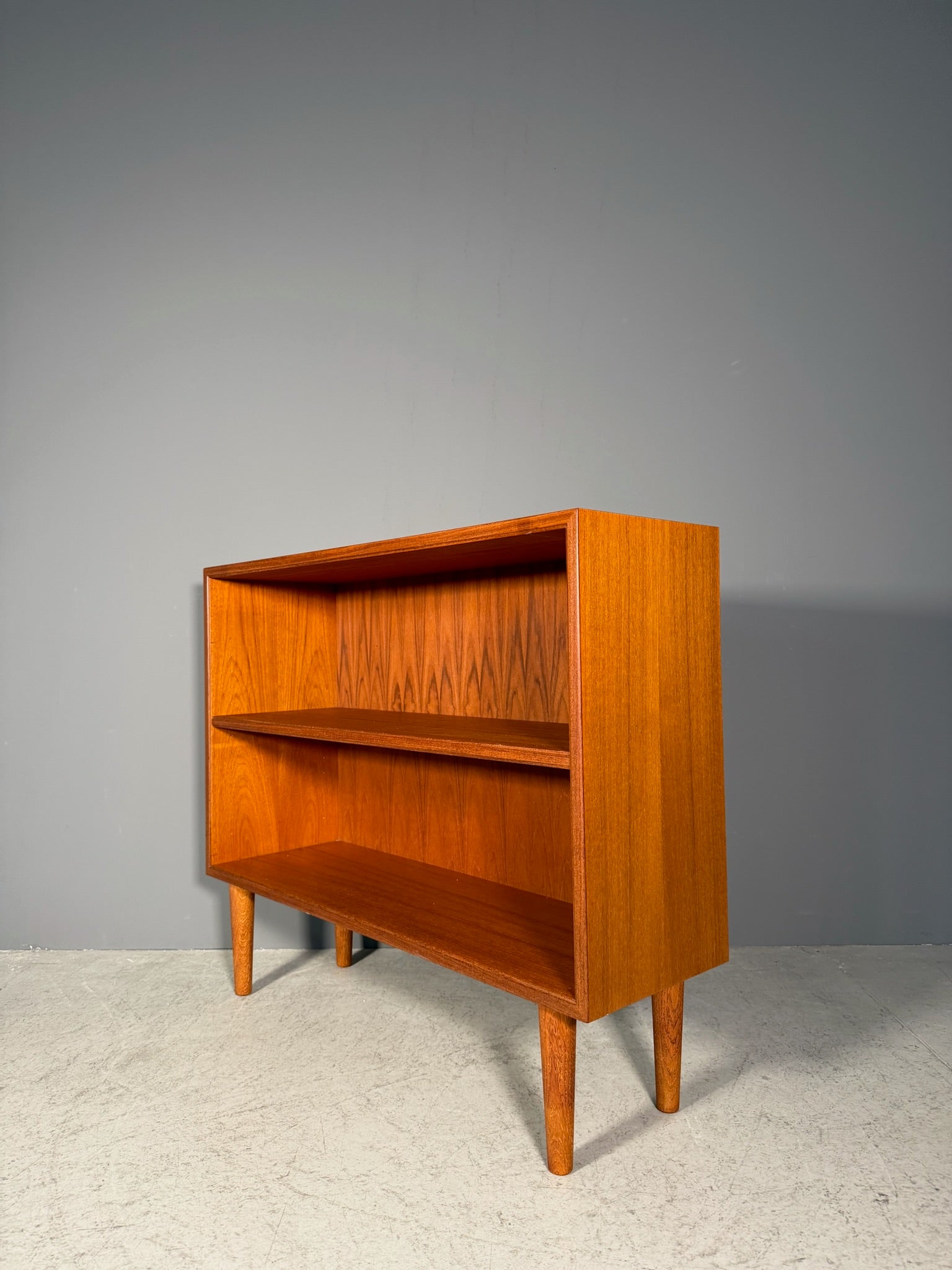 Mobiletto danese in teak