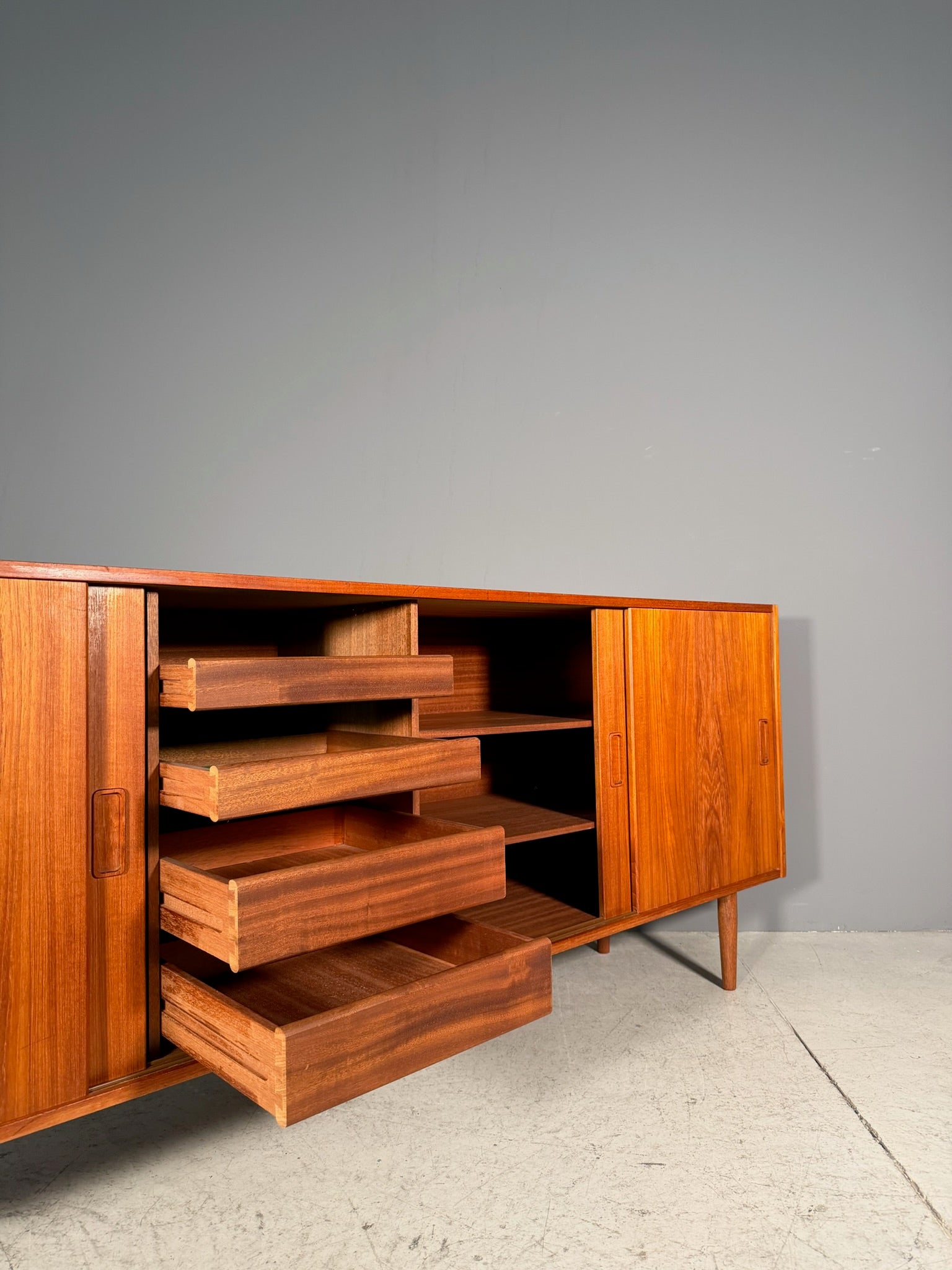 Sideboard danese in teak