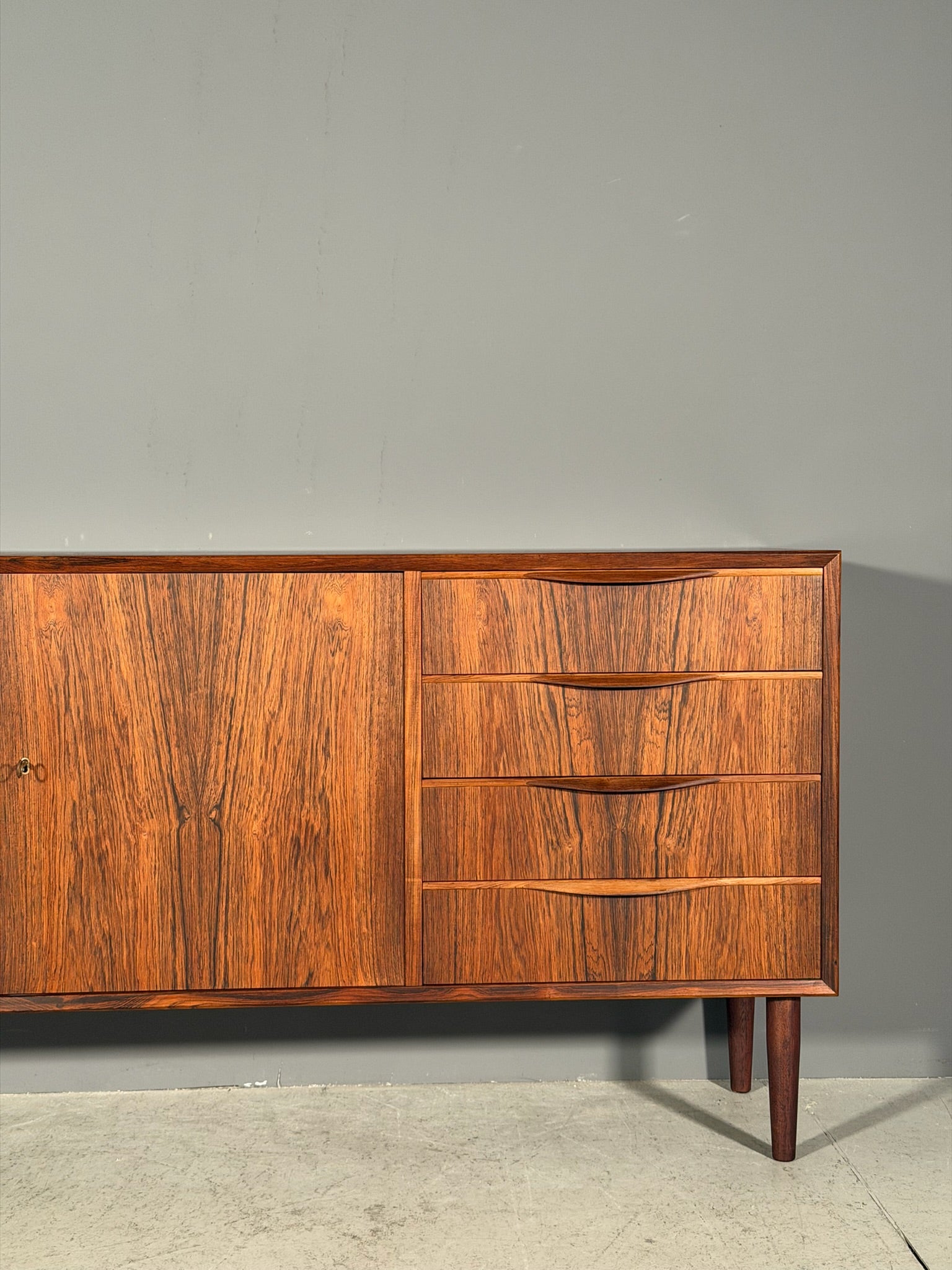 Sideboard in palissandro di Erling Torvits