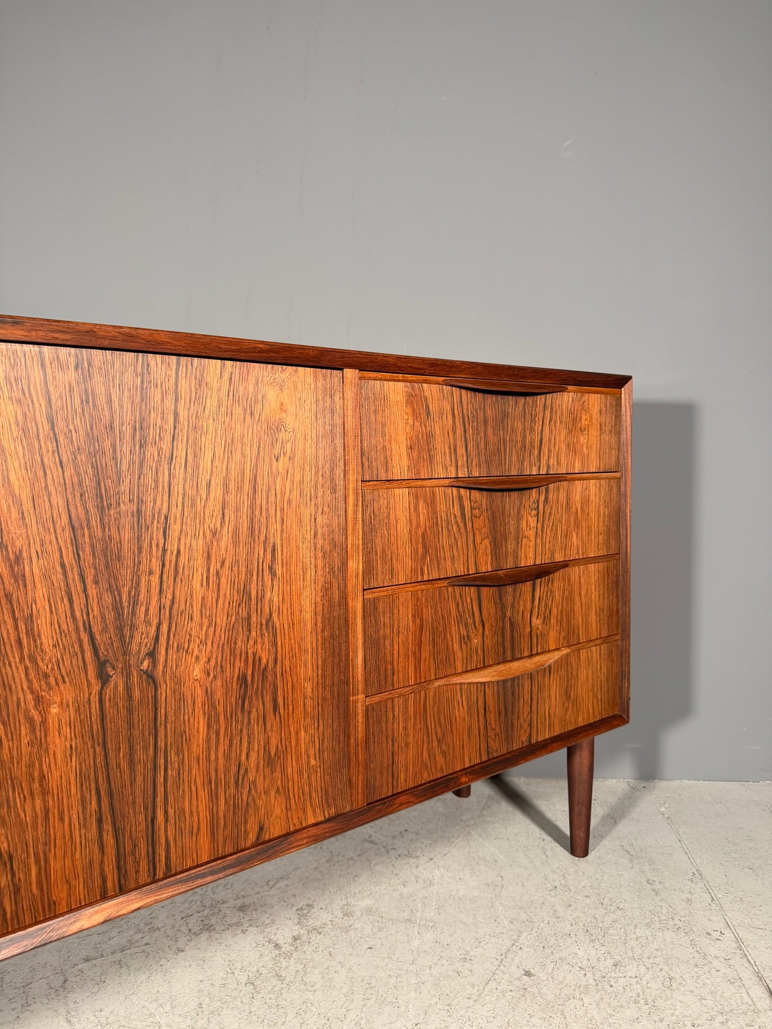 Sideboard in palissandro di Erling Torvits