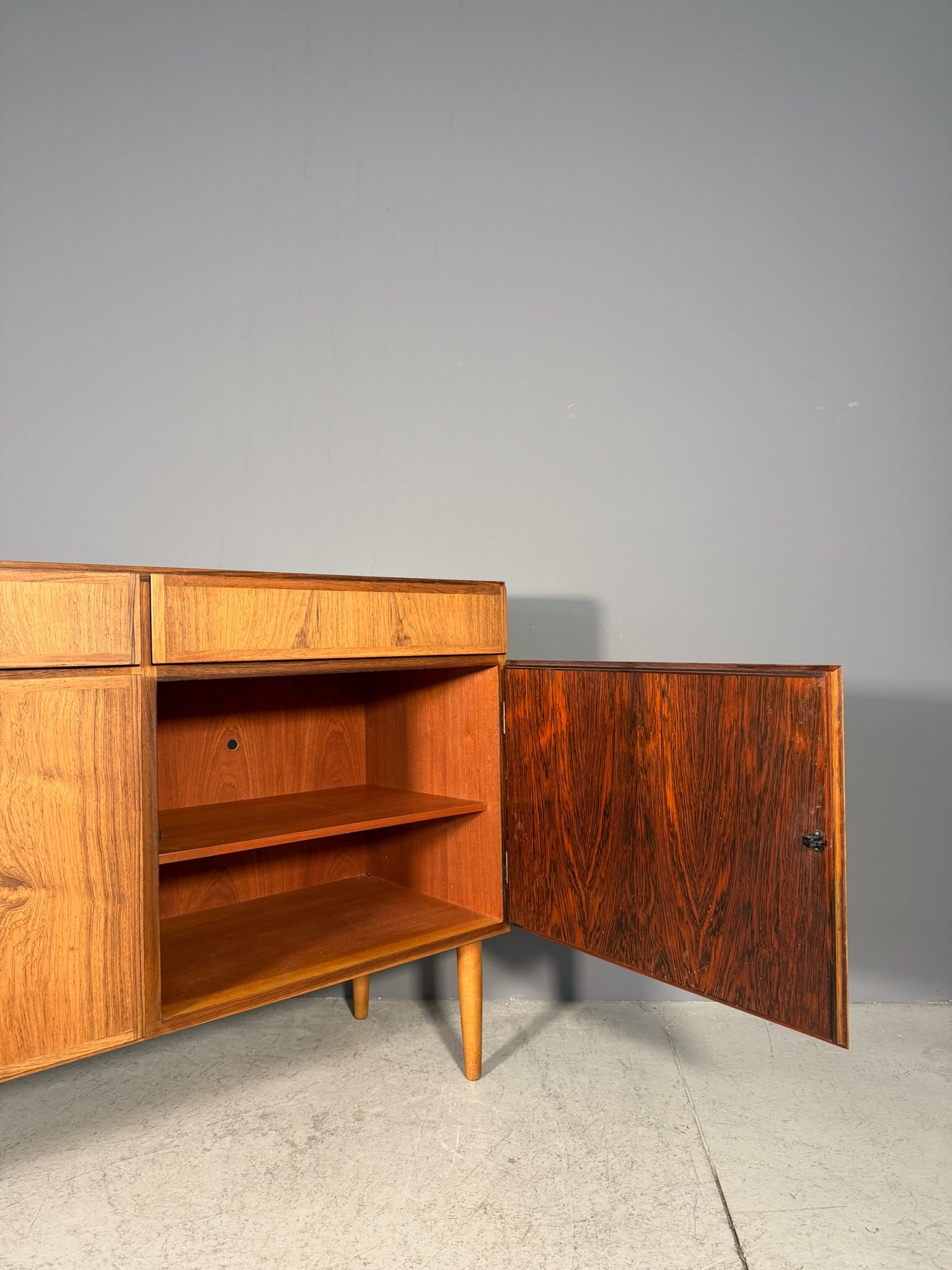 Sideboard in palissandro di Omann Jun
