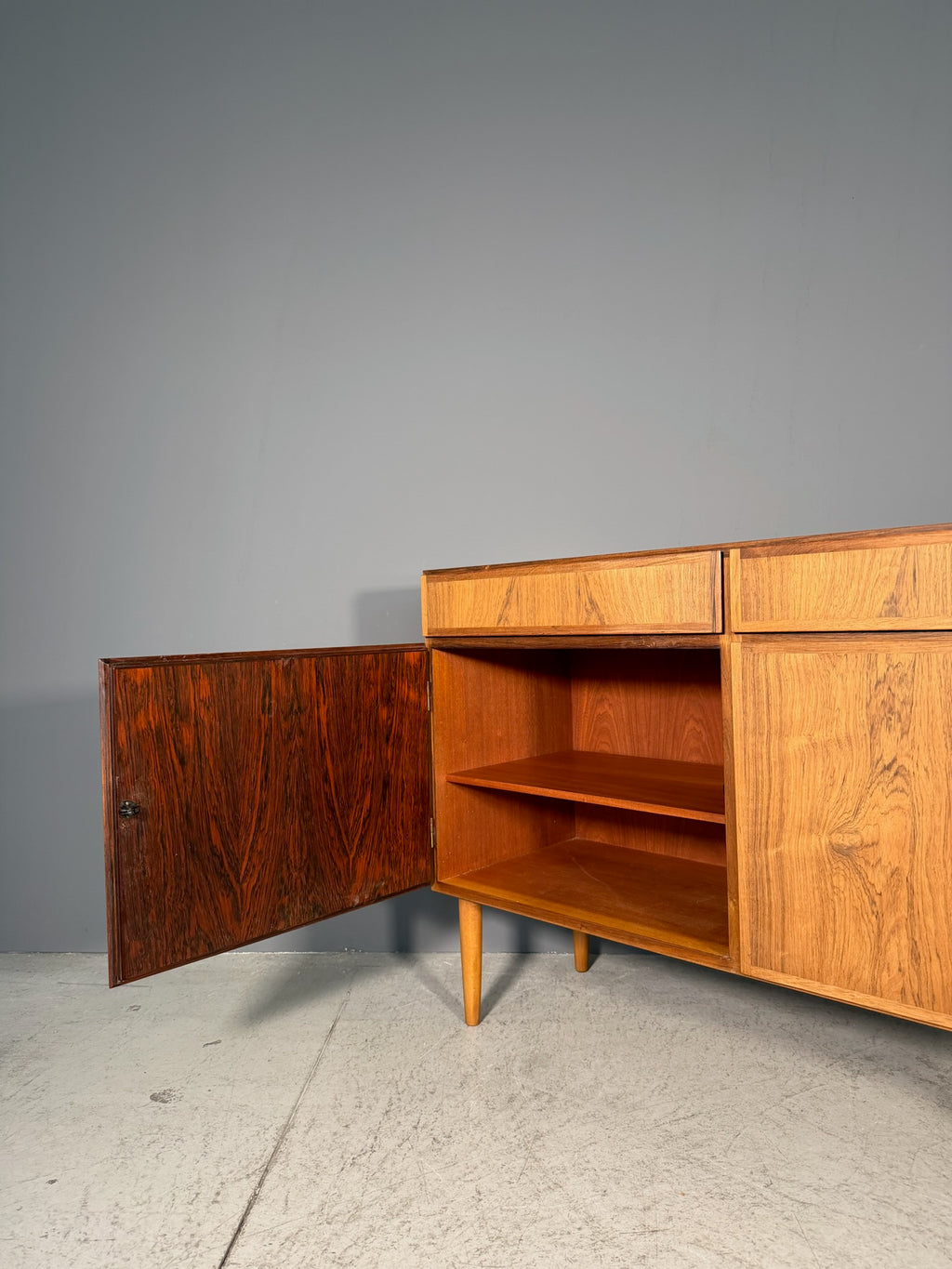 Sideboard in palissandro di Omann Jun