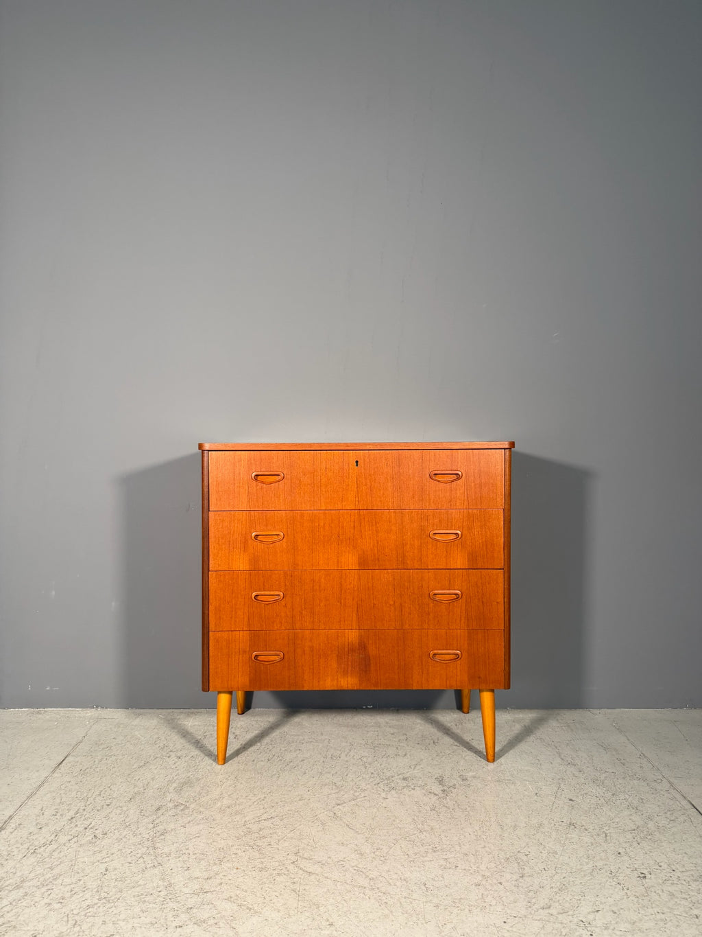 Cassettiera danese in teak
