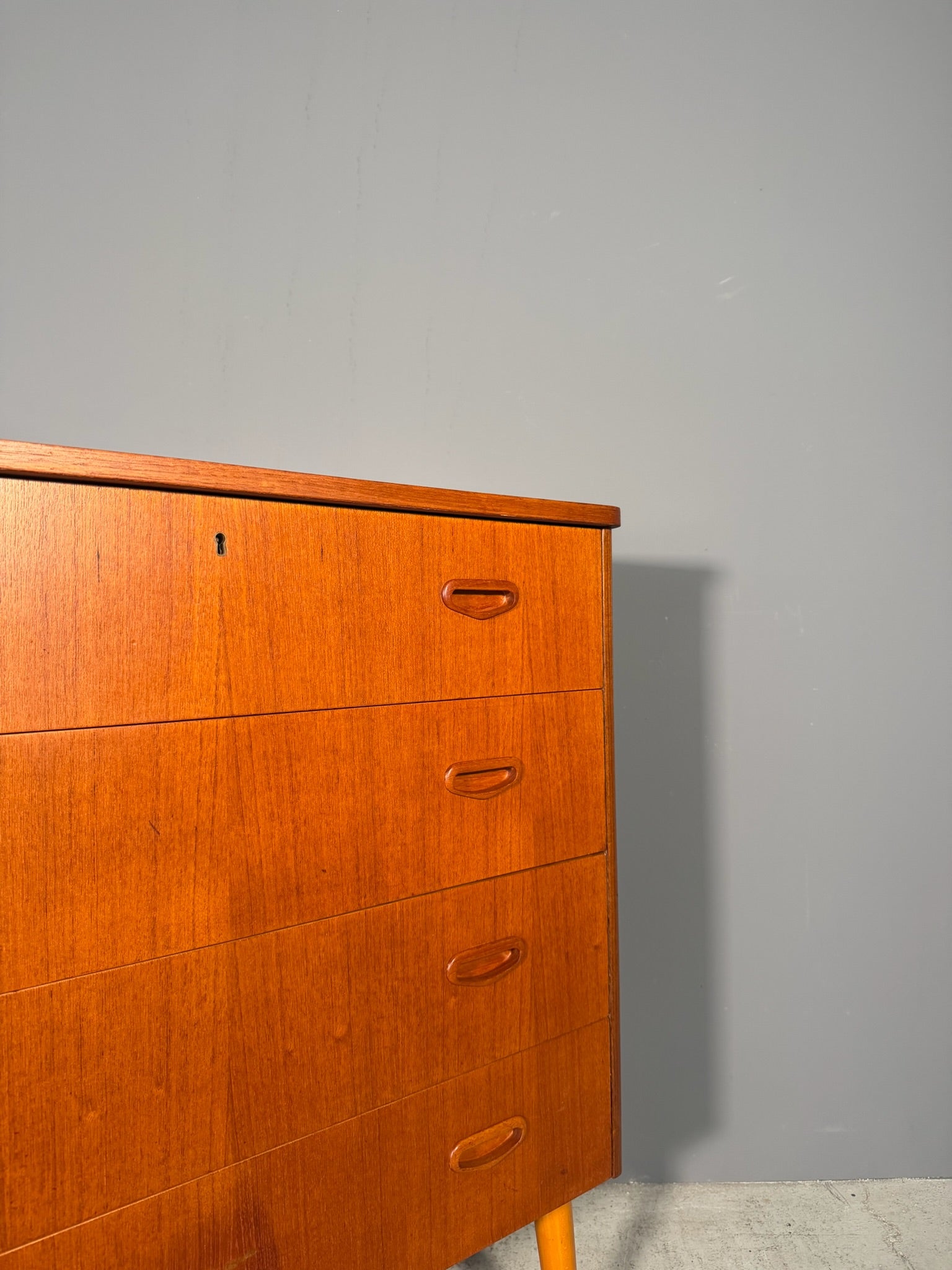 Cassettiera danese in teak