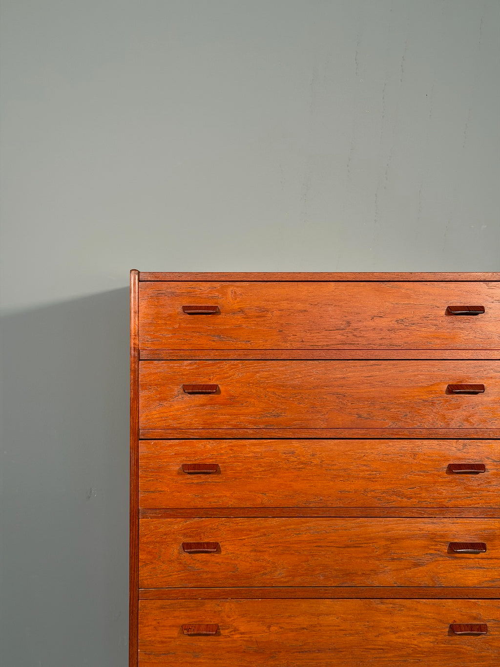 Cassettiera in teak di Poul Volther