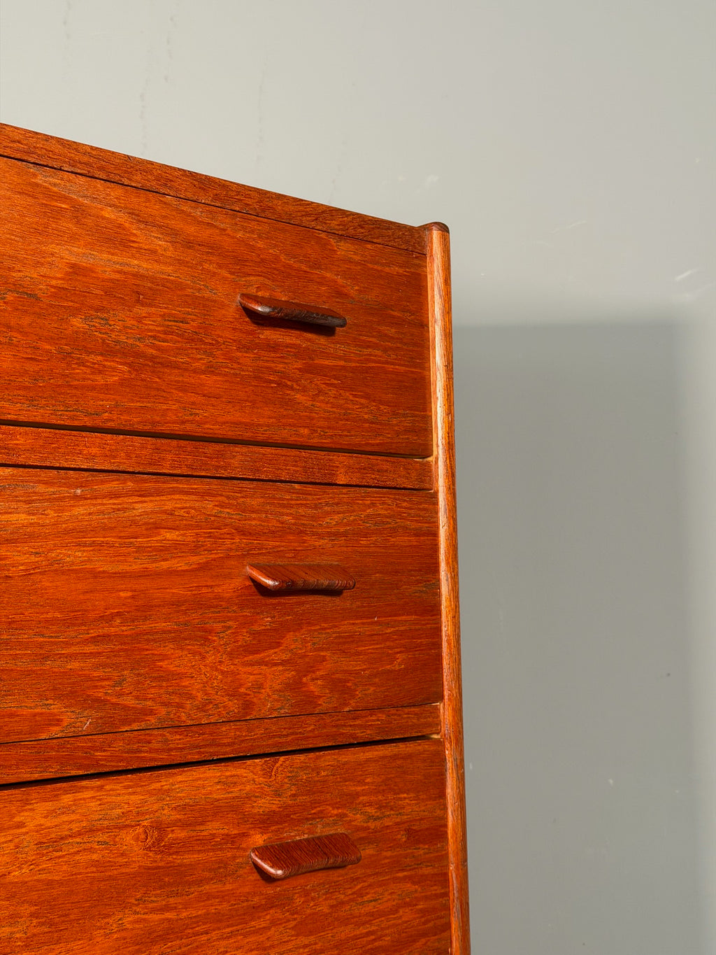Cassettiera in teak di Poul Volther