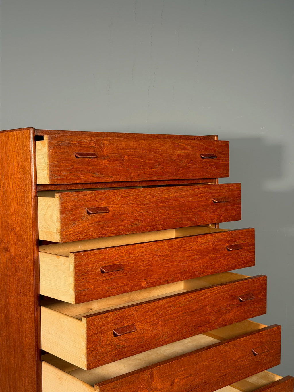 Cassettiera in teak di Poul Volther