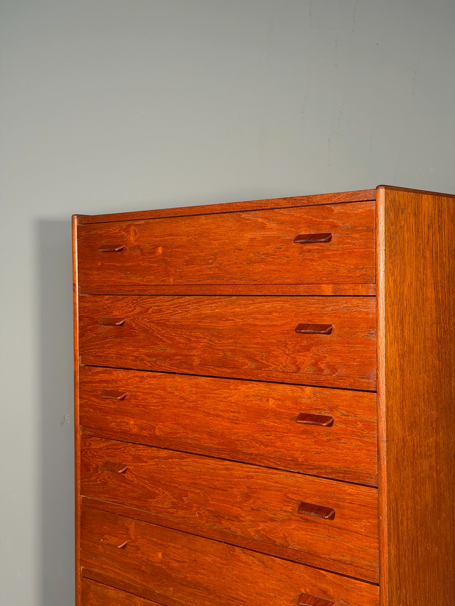 Cassettiera in teak di Poul Volther