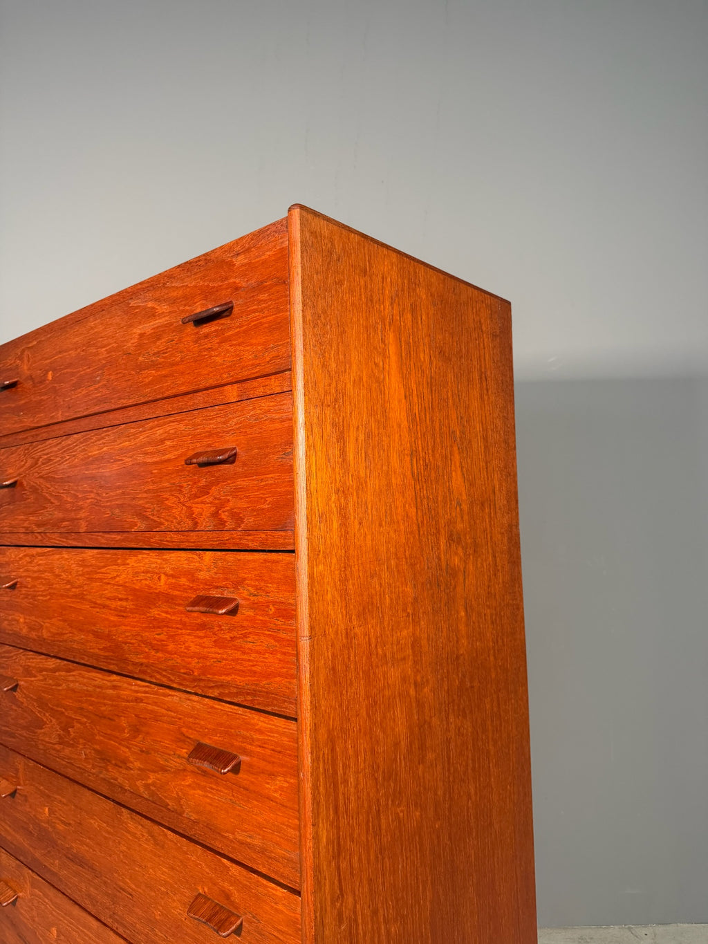 Cassettiera in teak di Poul Volther