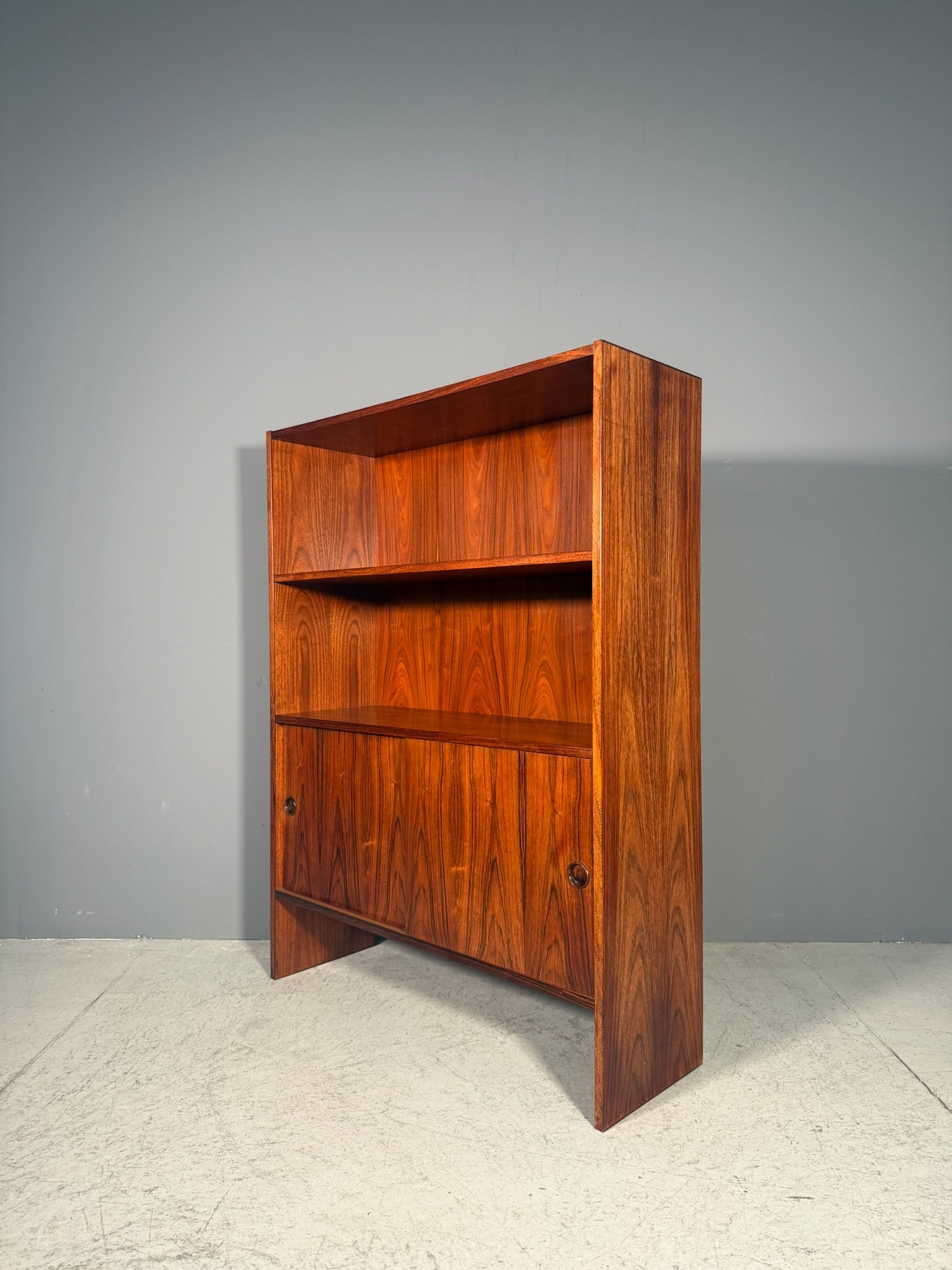 Libreria scandinava in palissandro