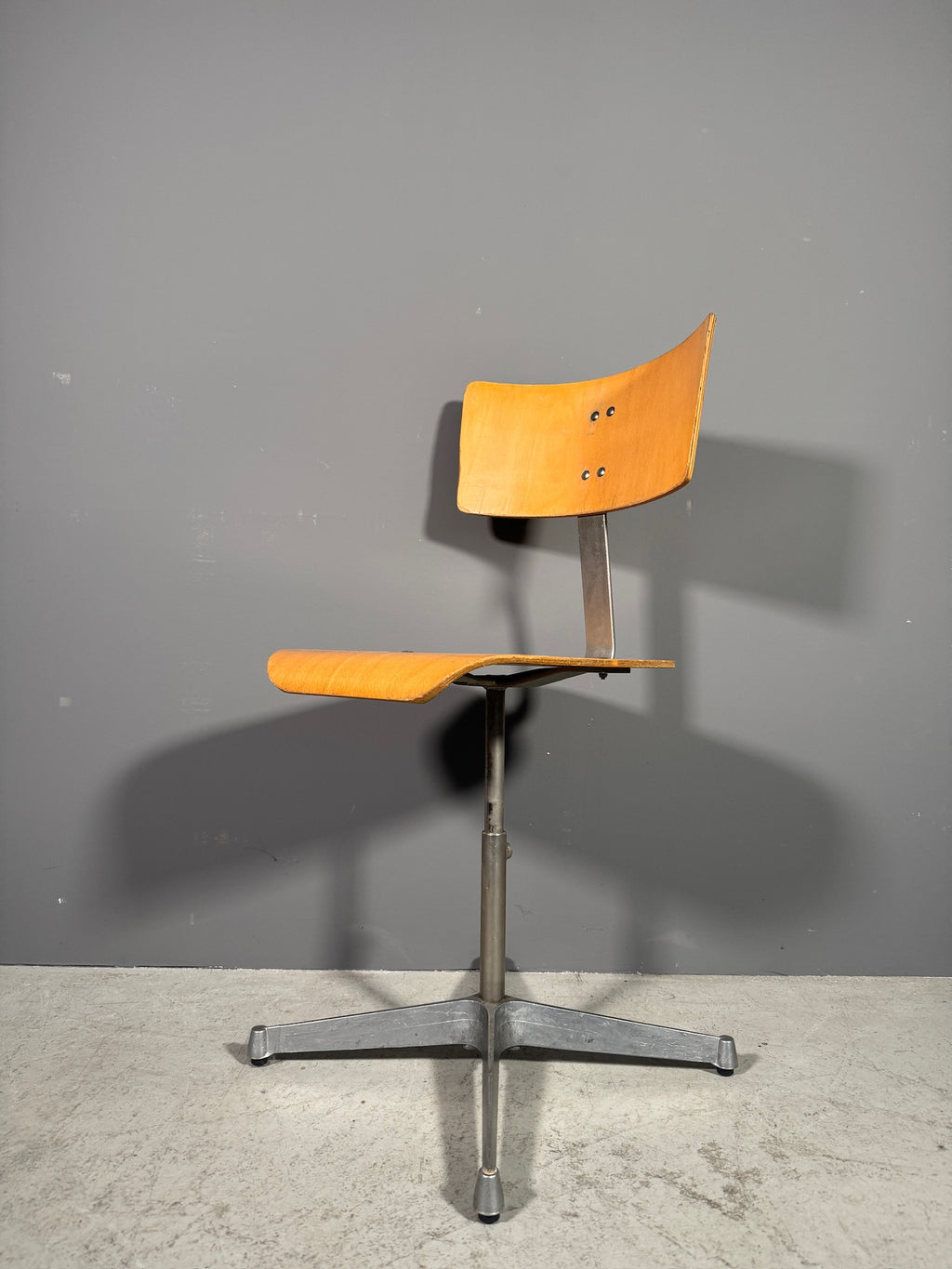 Sedia da scuola anni 50