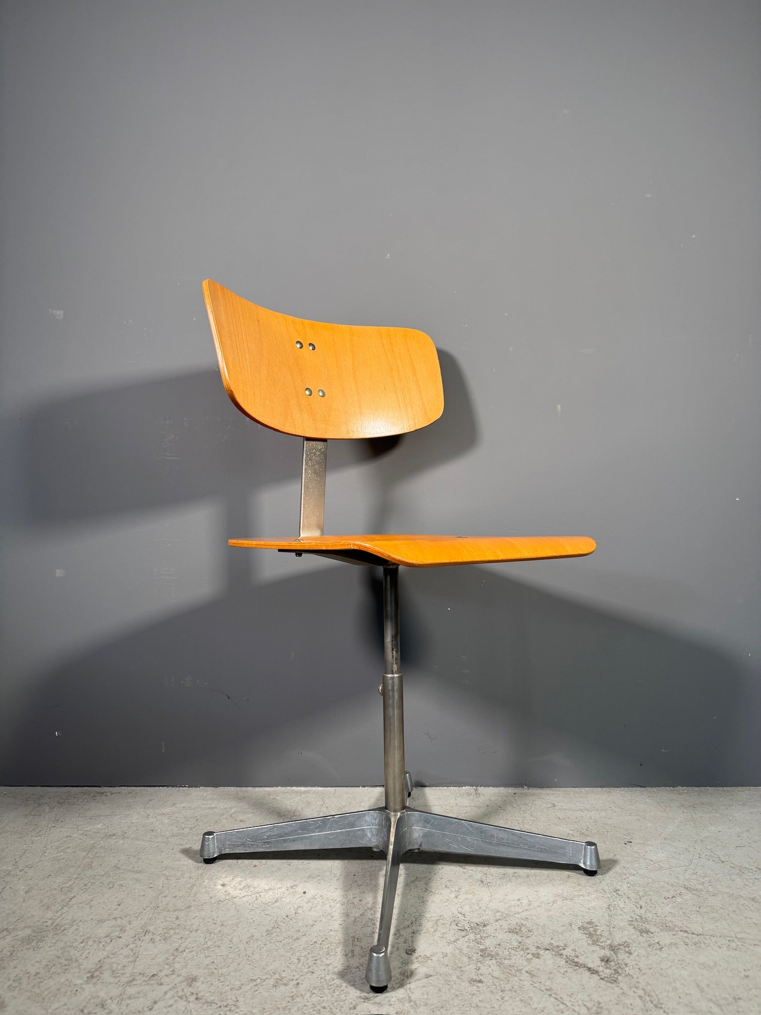 Sedia da scuola anni 50