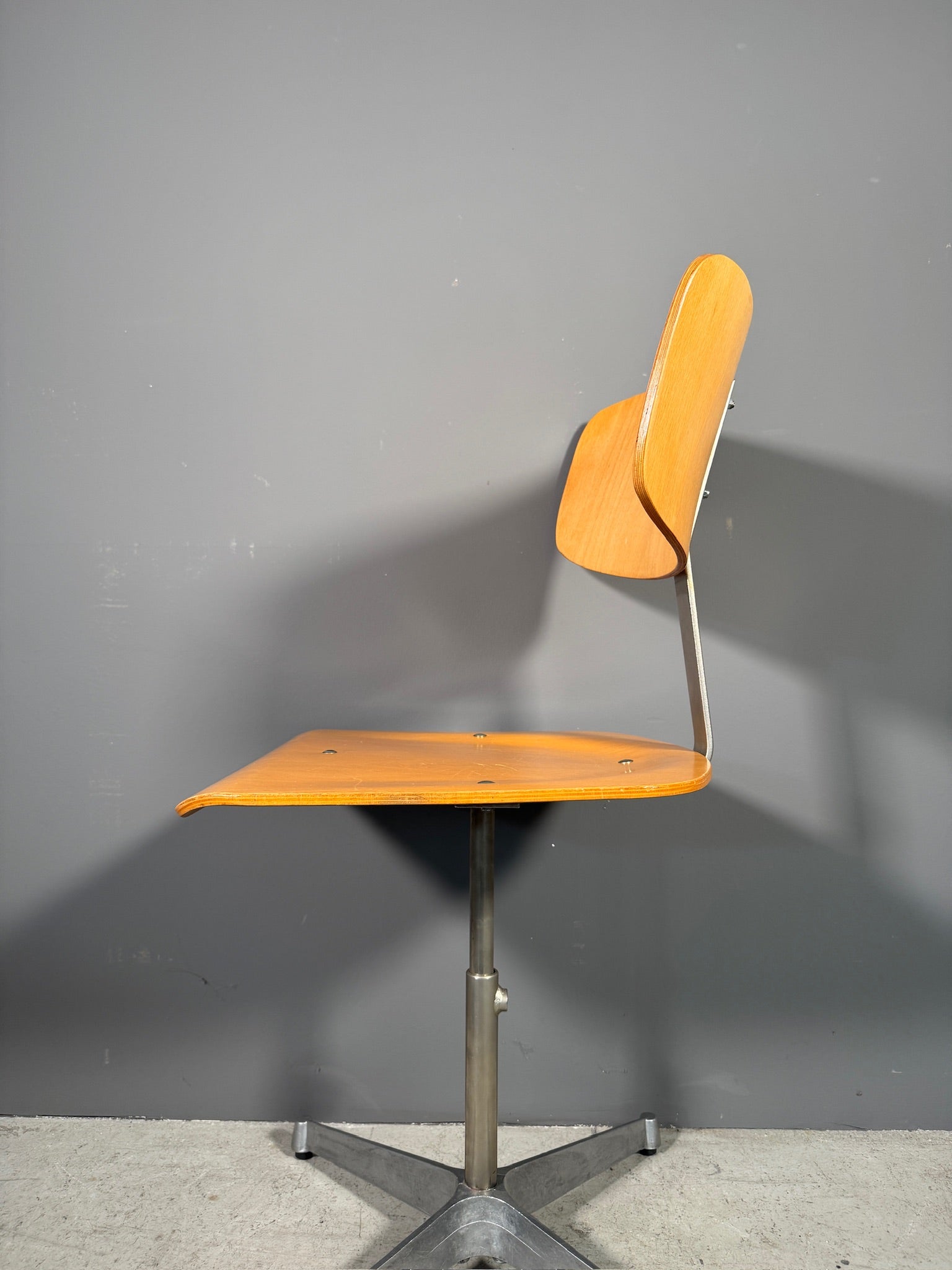 Sedia da scuola anni 50