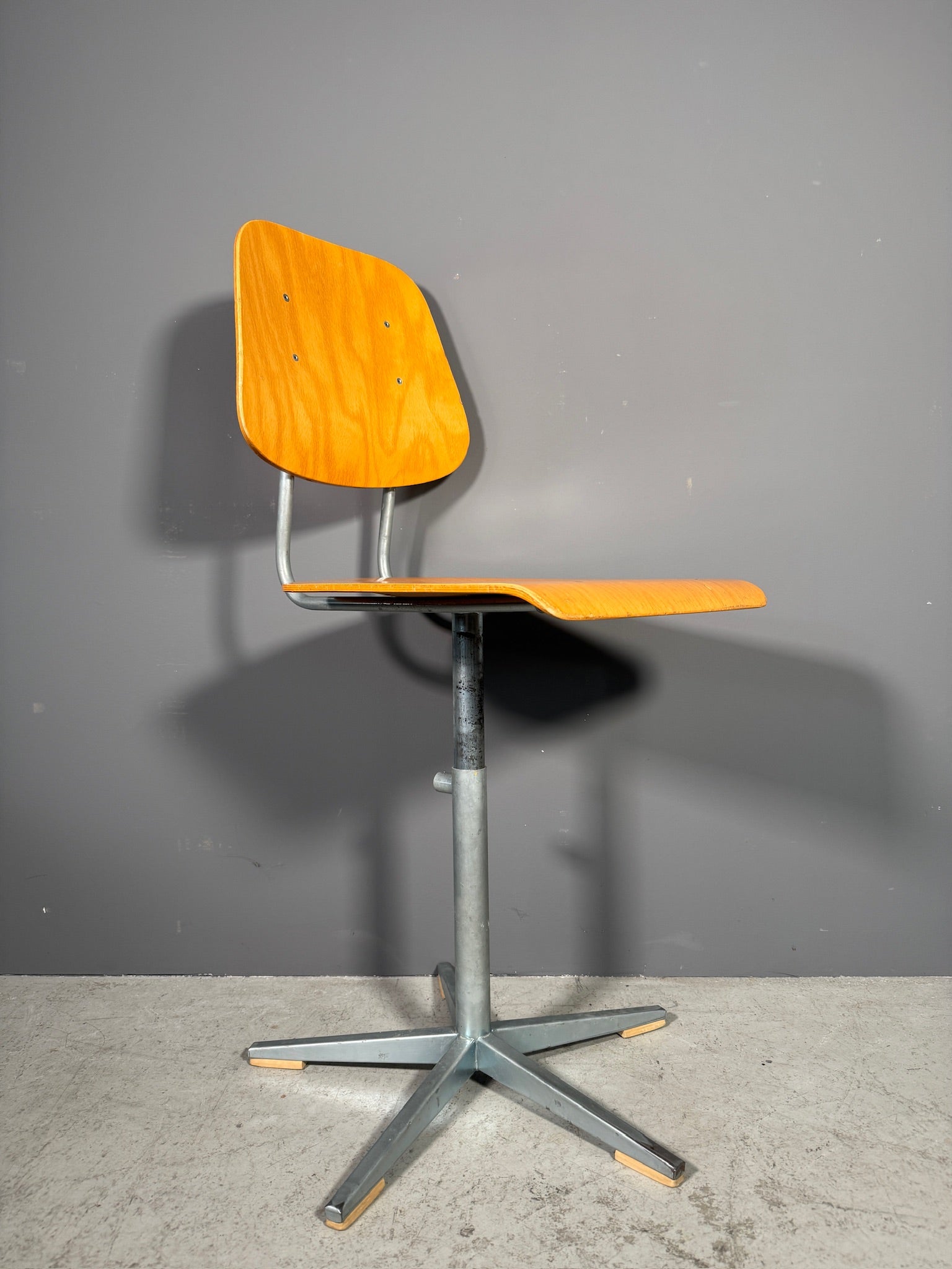 Sedia da scuola vintage