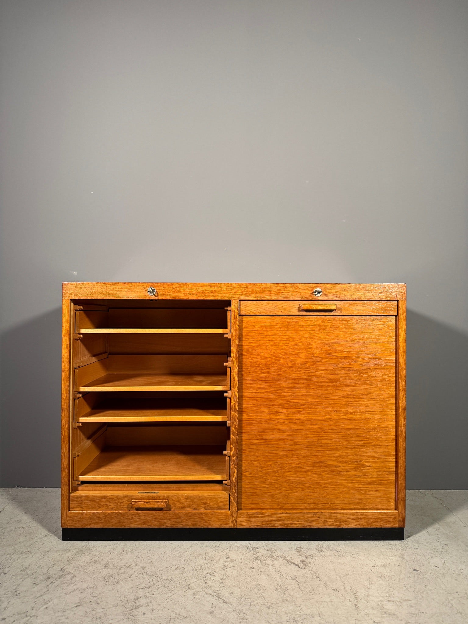 Mobile a Serrandina anni 60