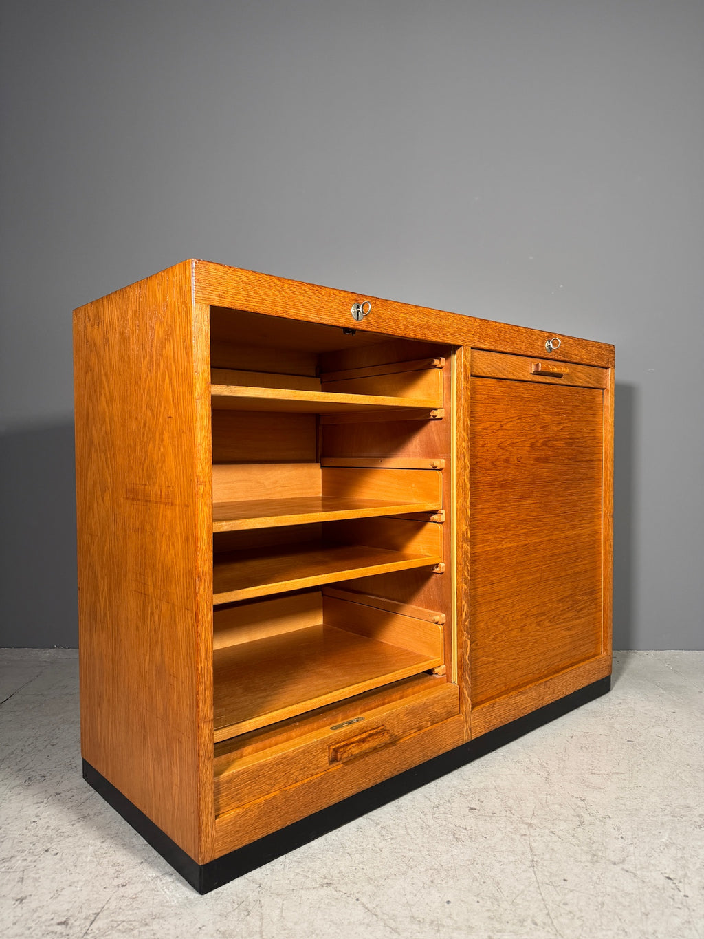 Mobile a Serrandina anni 60