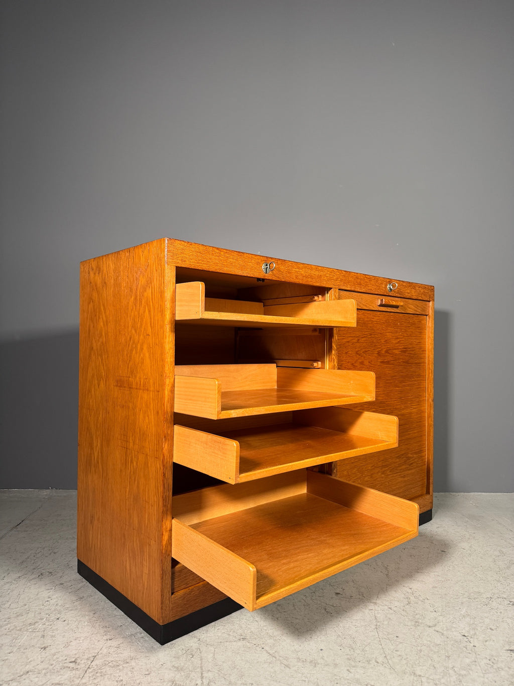 Mobile a Serrandina anni 60