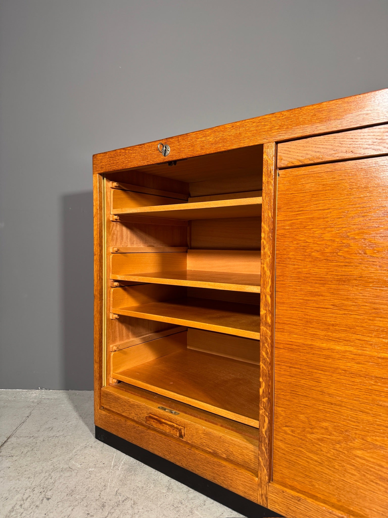 Mobile a Serrandina anni 60