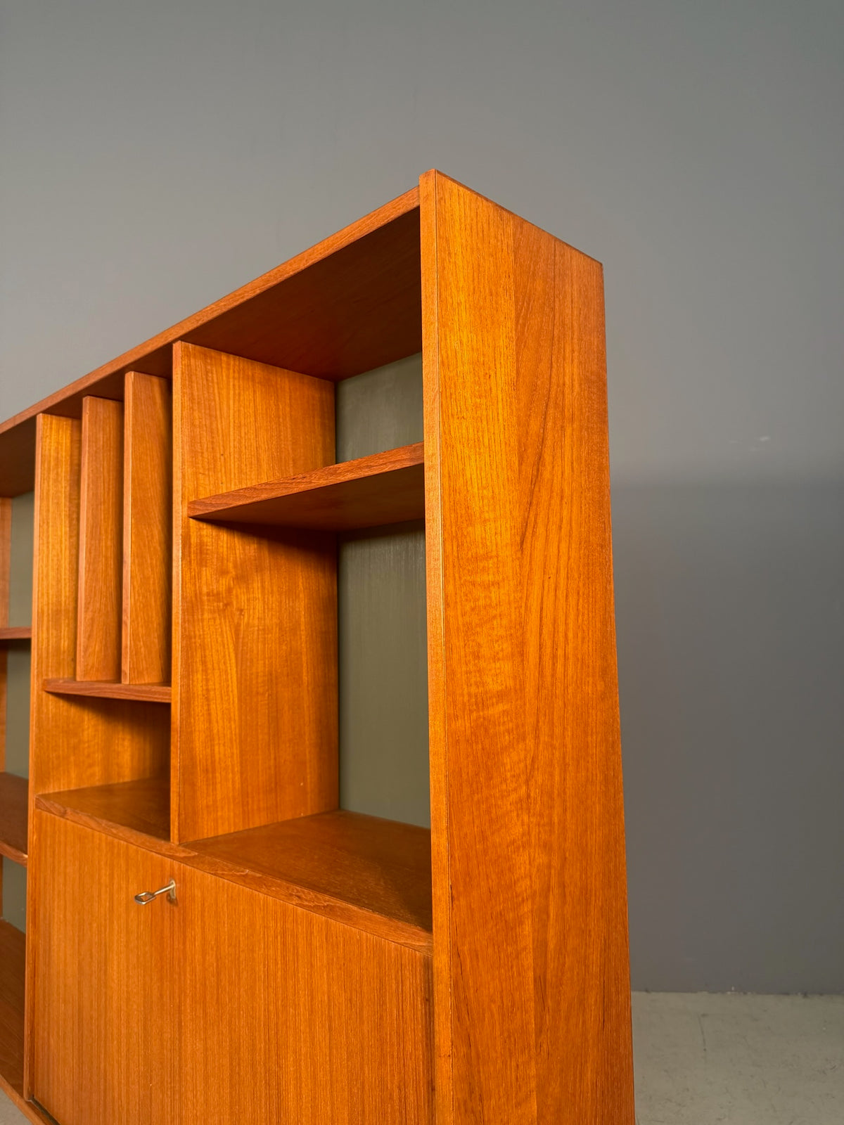 Libreria vintage in teak