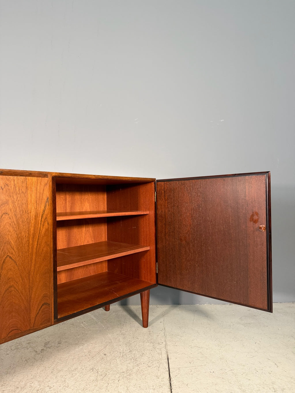 Sideboard in palissandro di Omann Jun