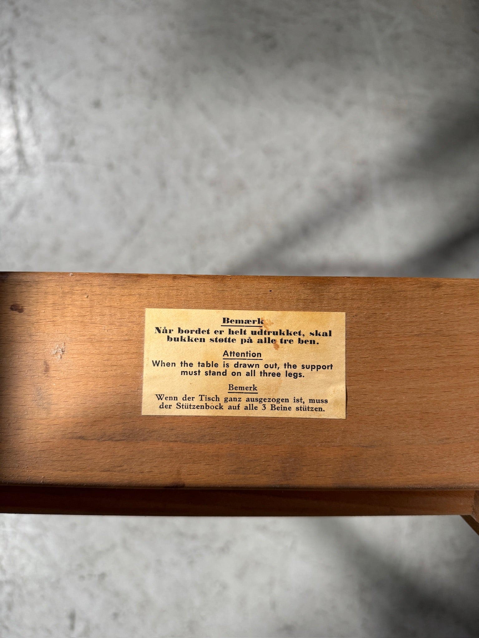 Tavolo danese anni 60