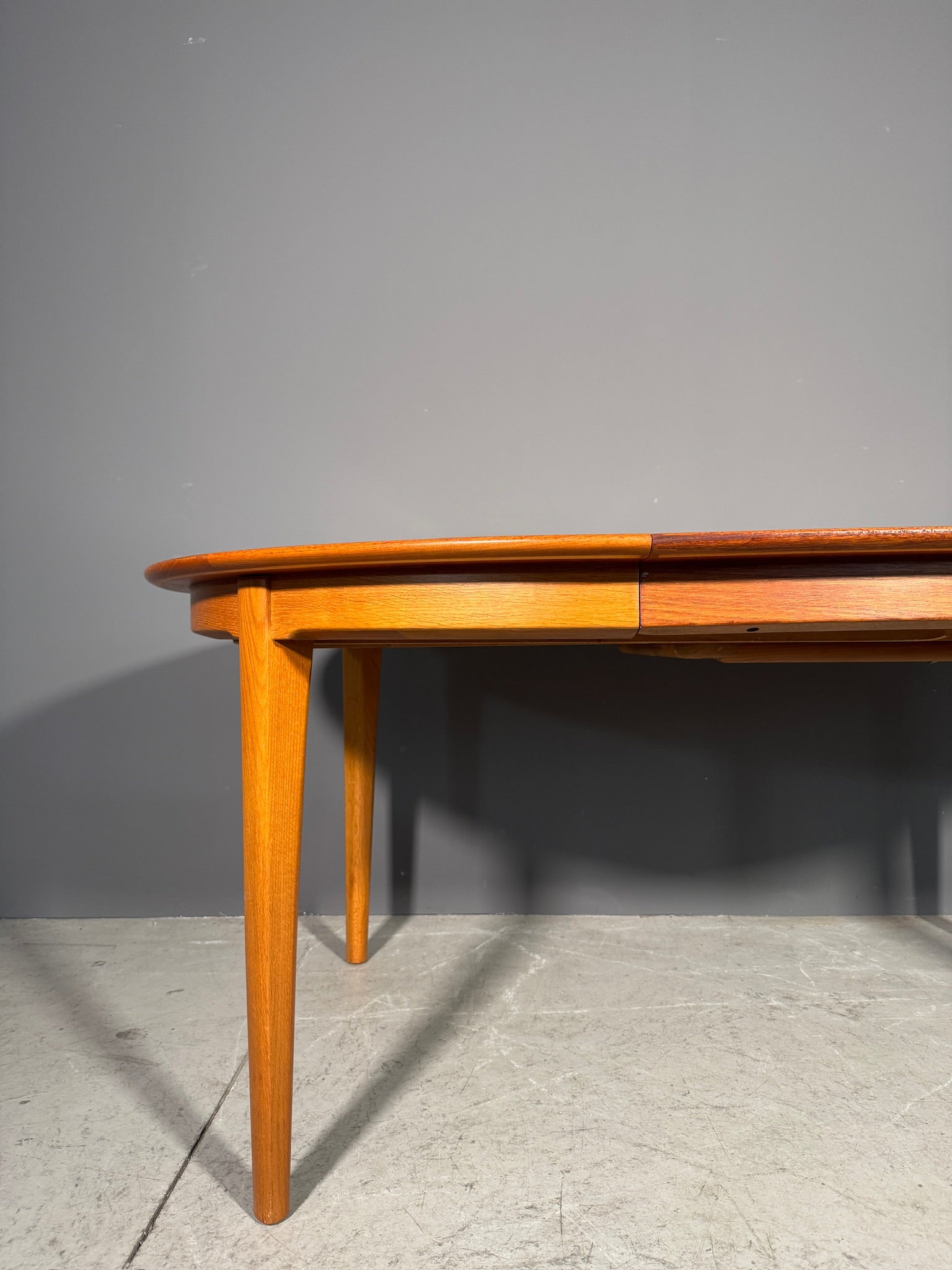 Tavolo danese anni 60
