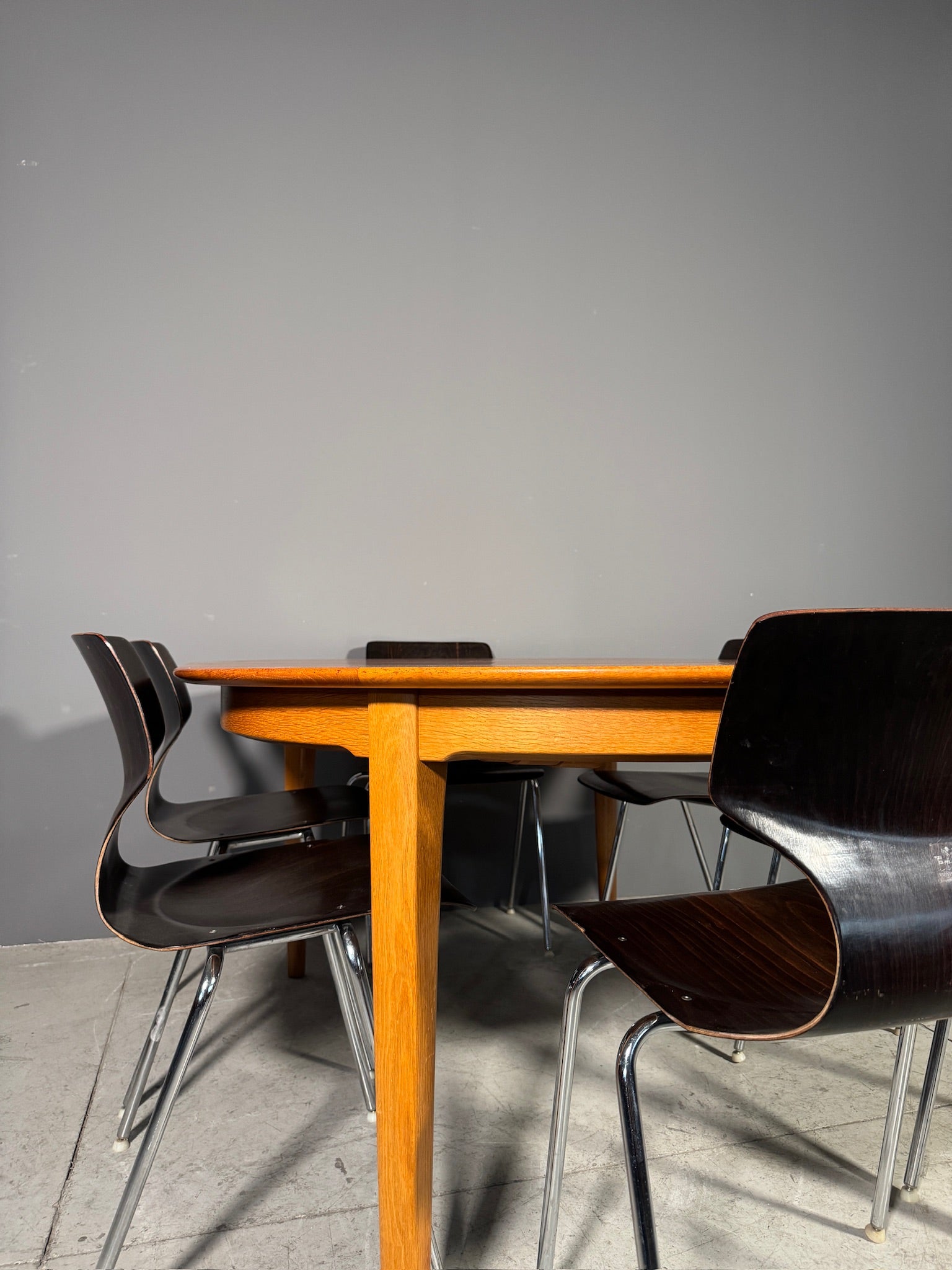 Tavolo danese anni 60