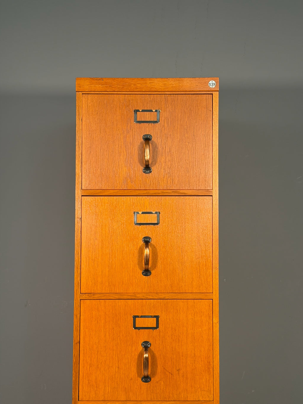 Schedario vintage in rovere