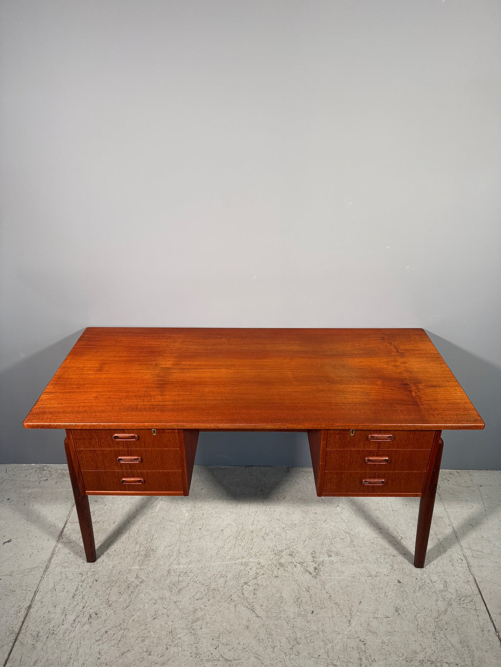 Scrivania danese in teak