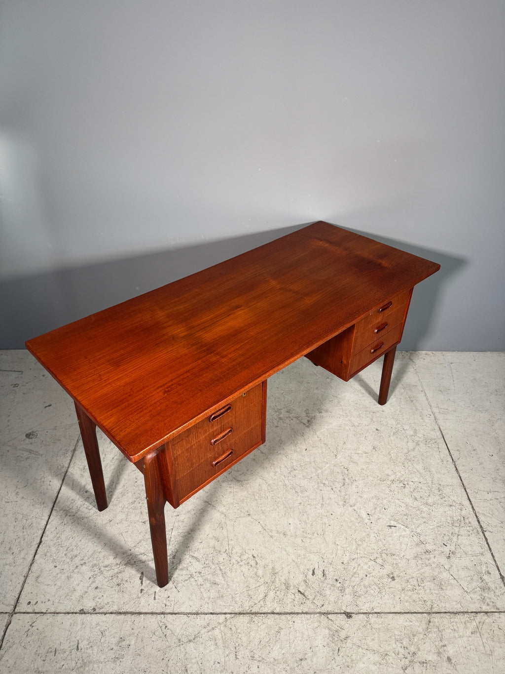 Scrivania danese in teak