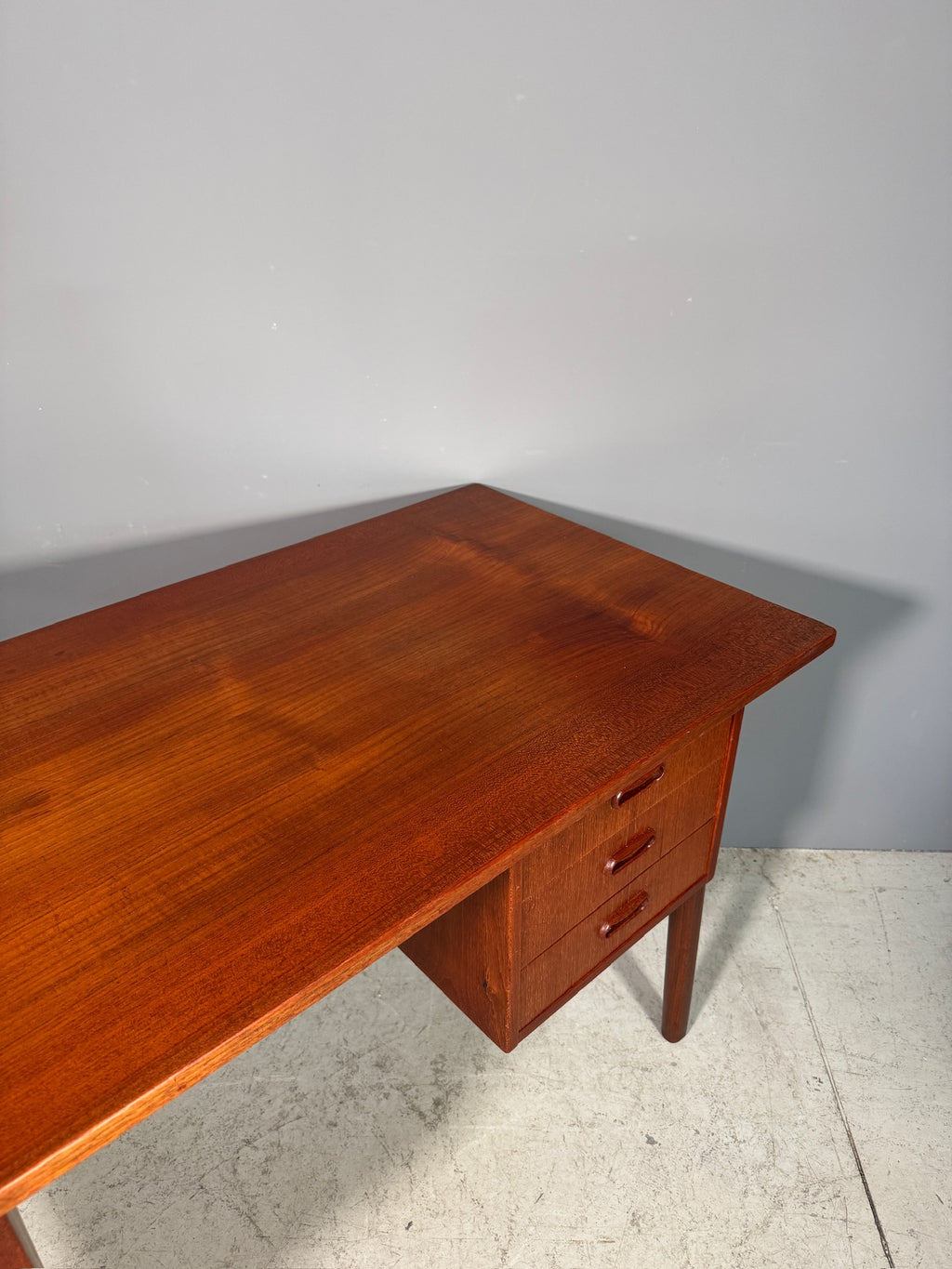 Scrivania danese in teak