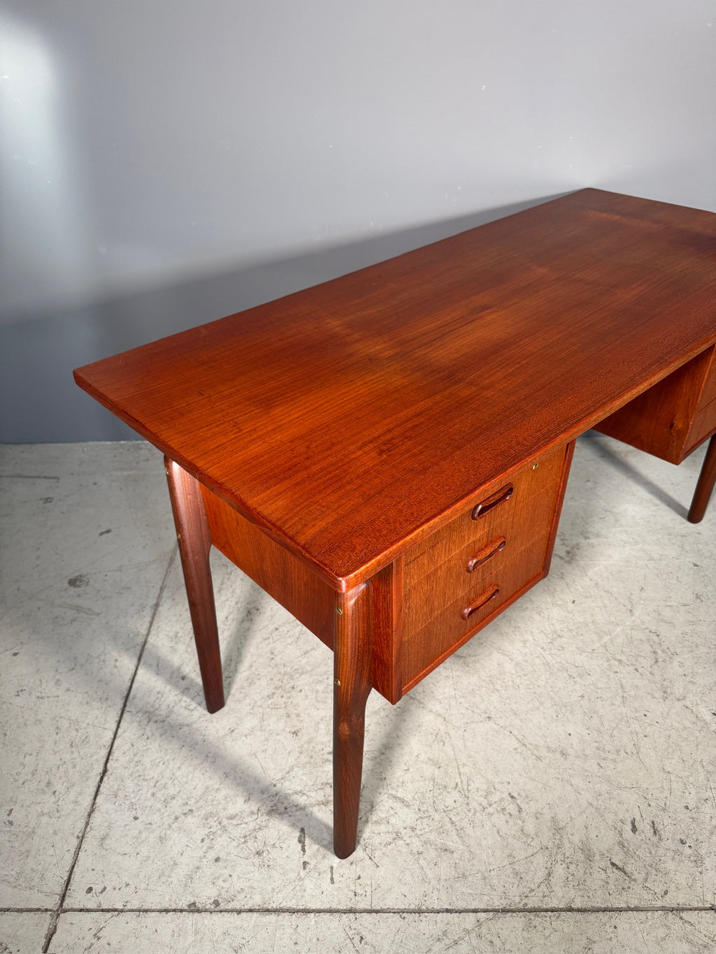 Scrivania danese in teak