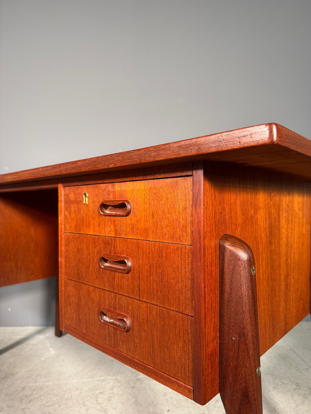 Scrivania danese in teak