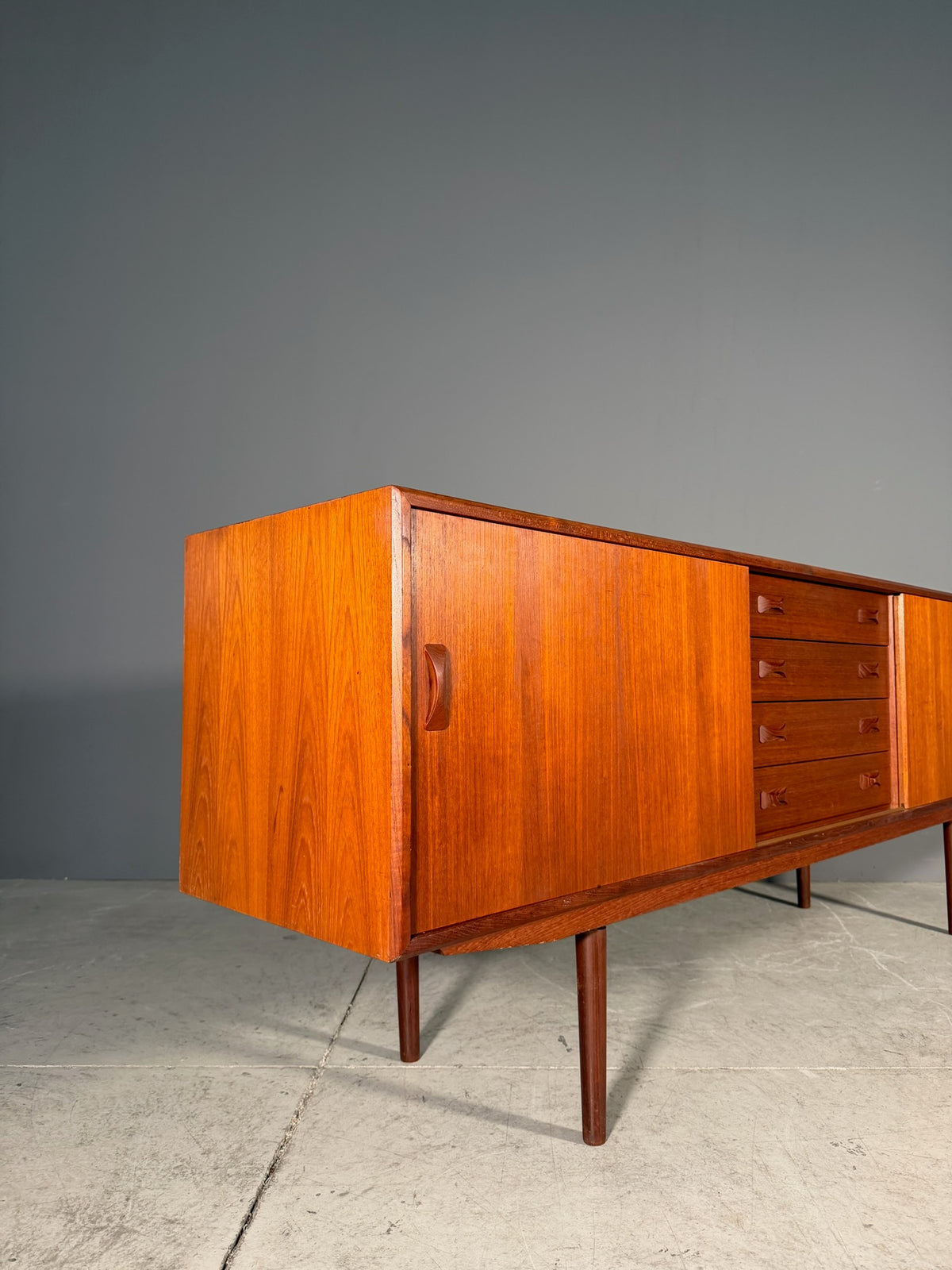 Sideboard danese Anni 60