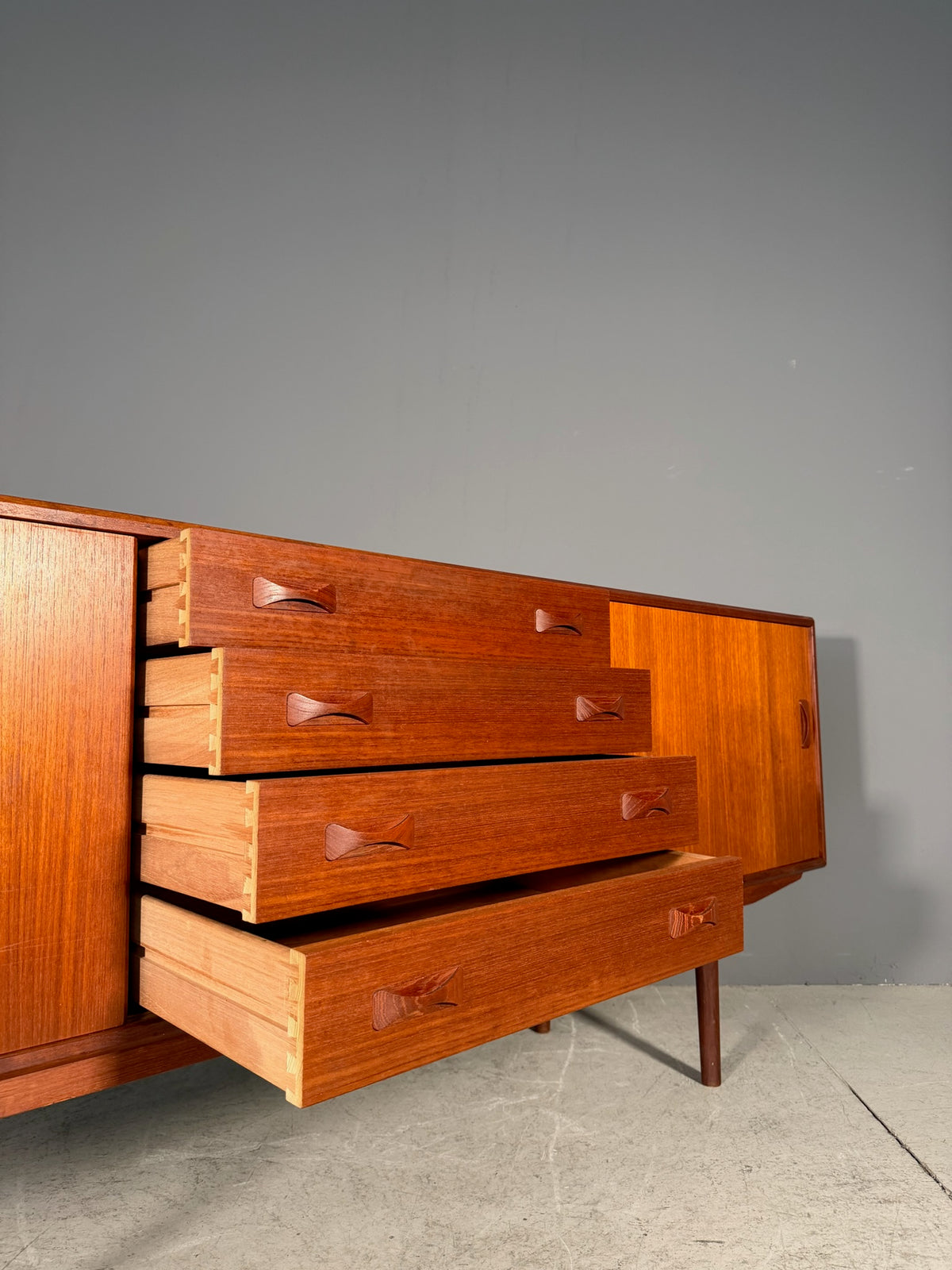 Sideboard danese Anni 60