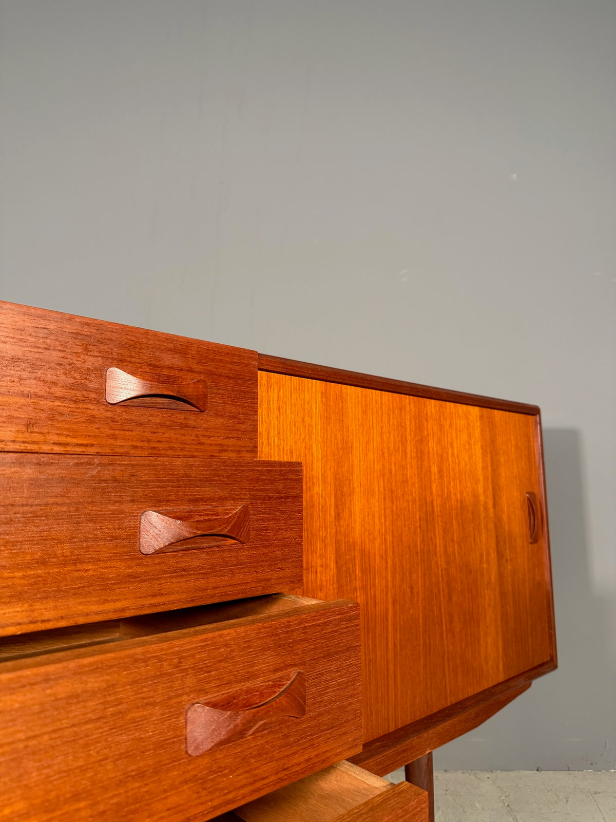 Sideboard danese Anni 60