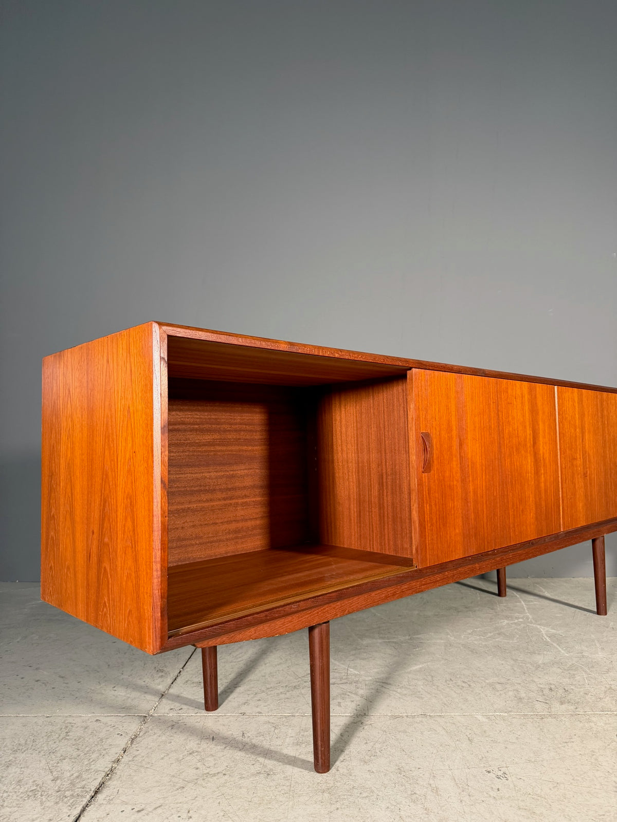 Sideboard danese Anni 60
