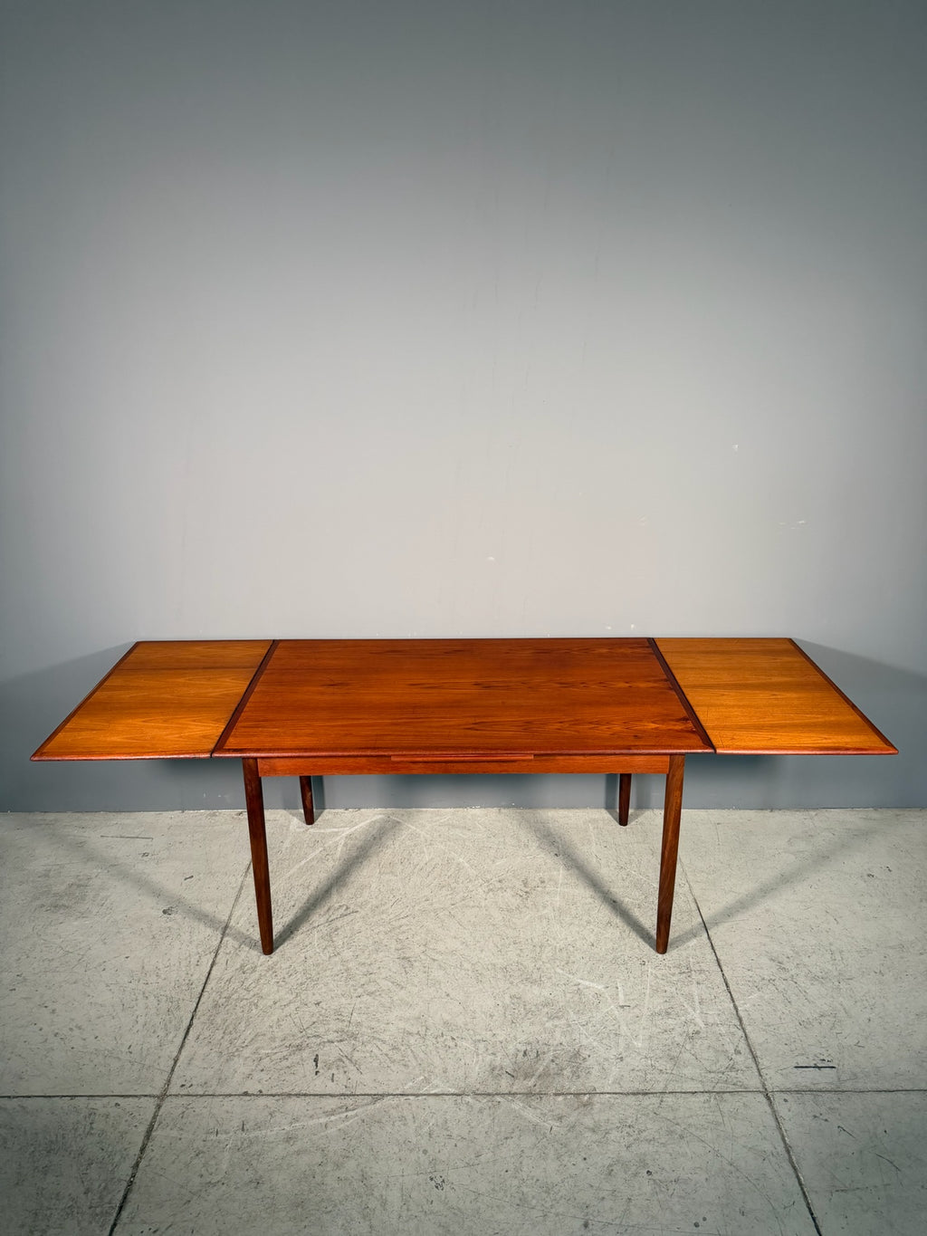 Tavolo allungabile in teak